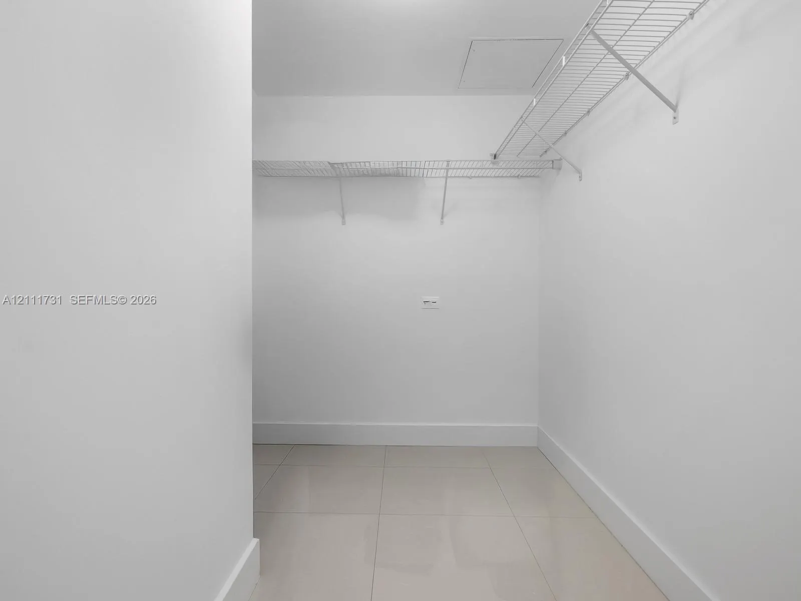 950 Brickell Bay Drive #1404
