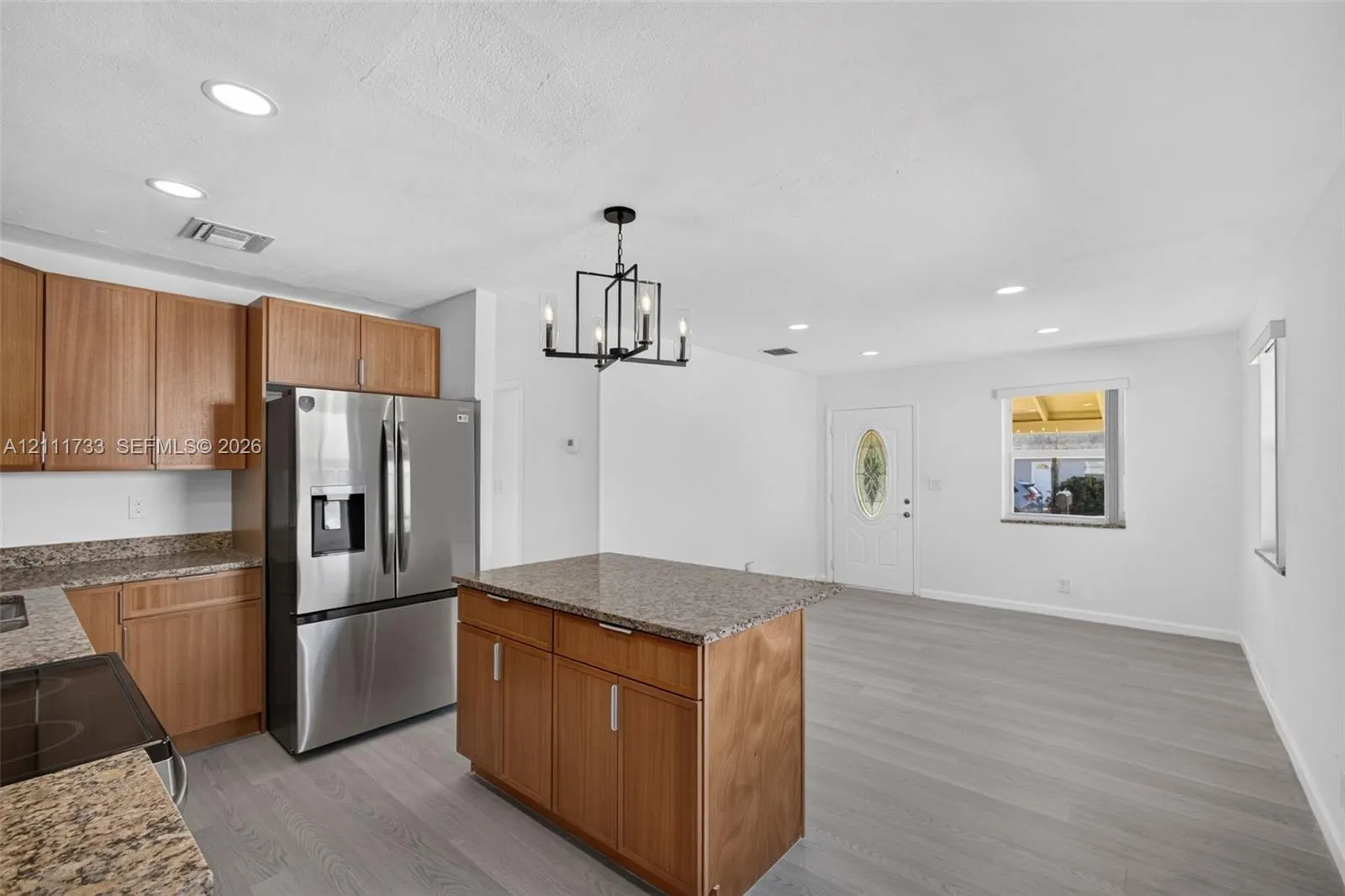 840 W 4th Street