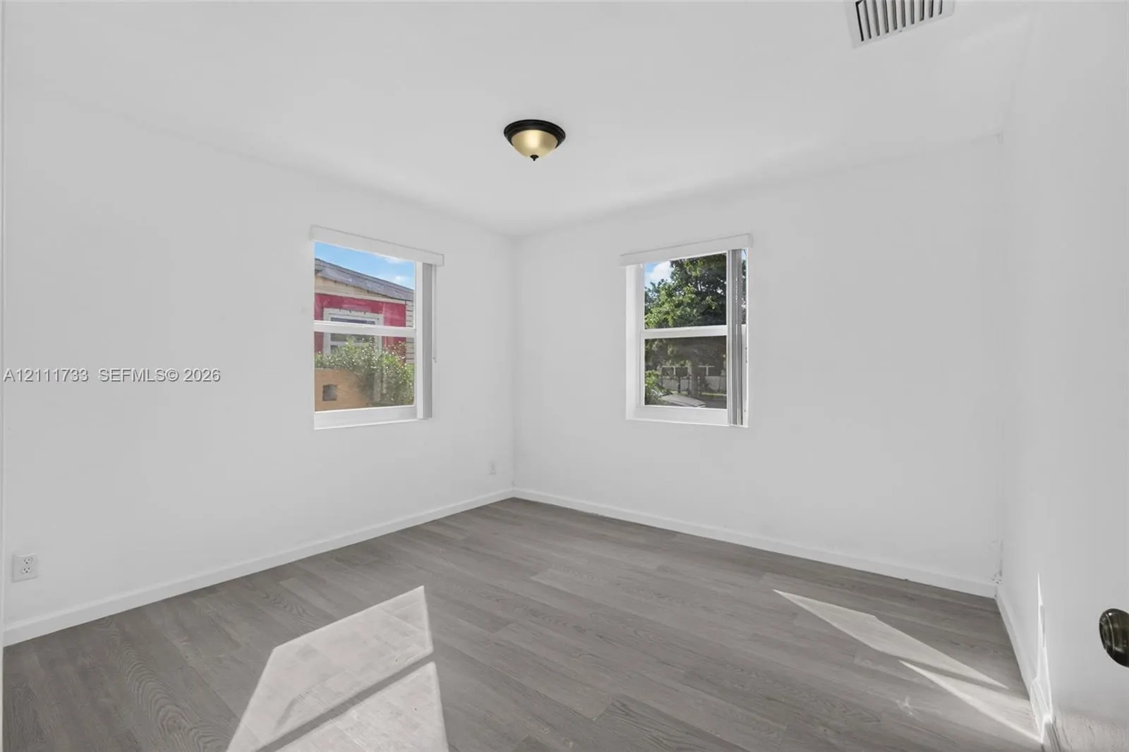 840 W 4th Street