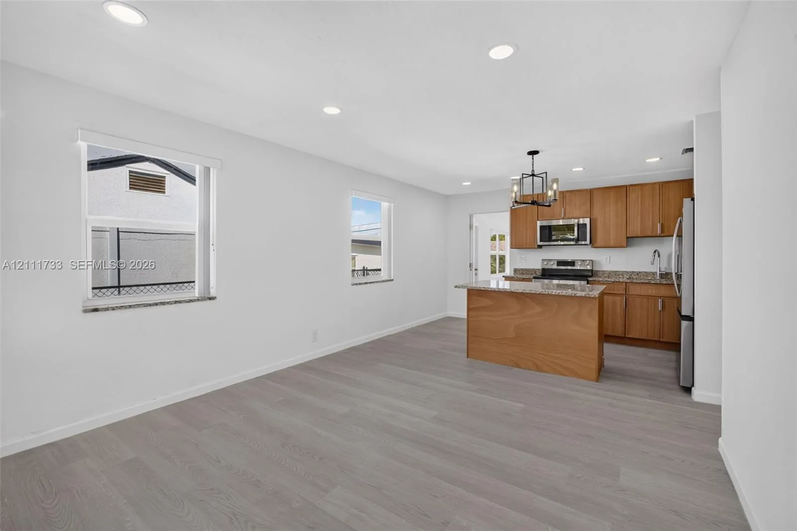 840 W 4th Street