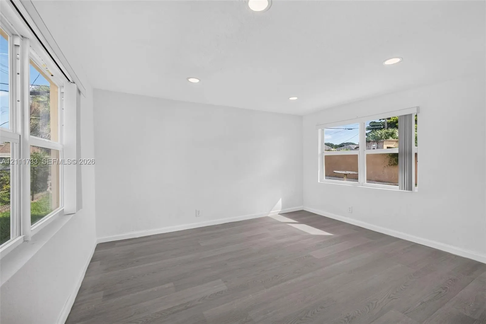 840 W 4th Street
