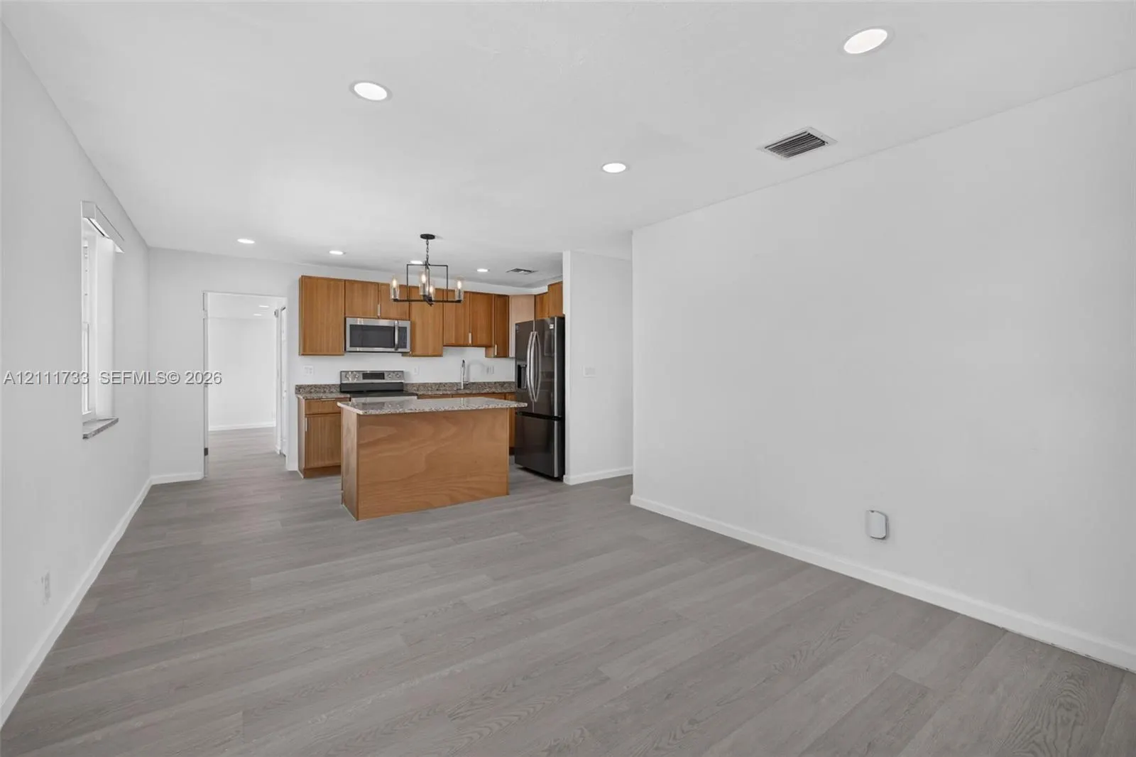 840 W 4th Street