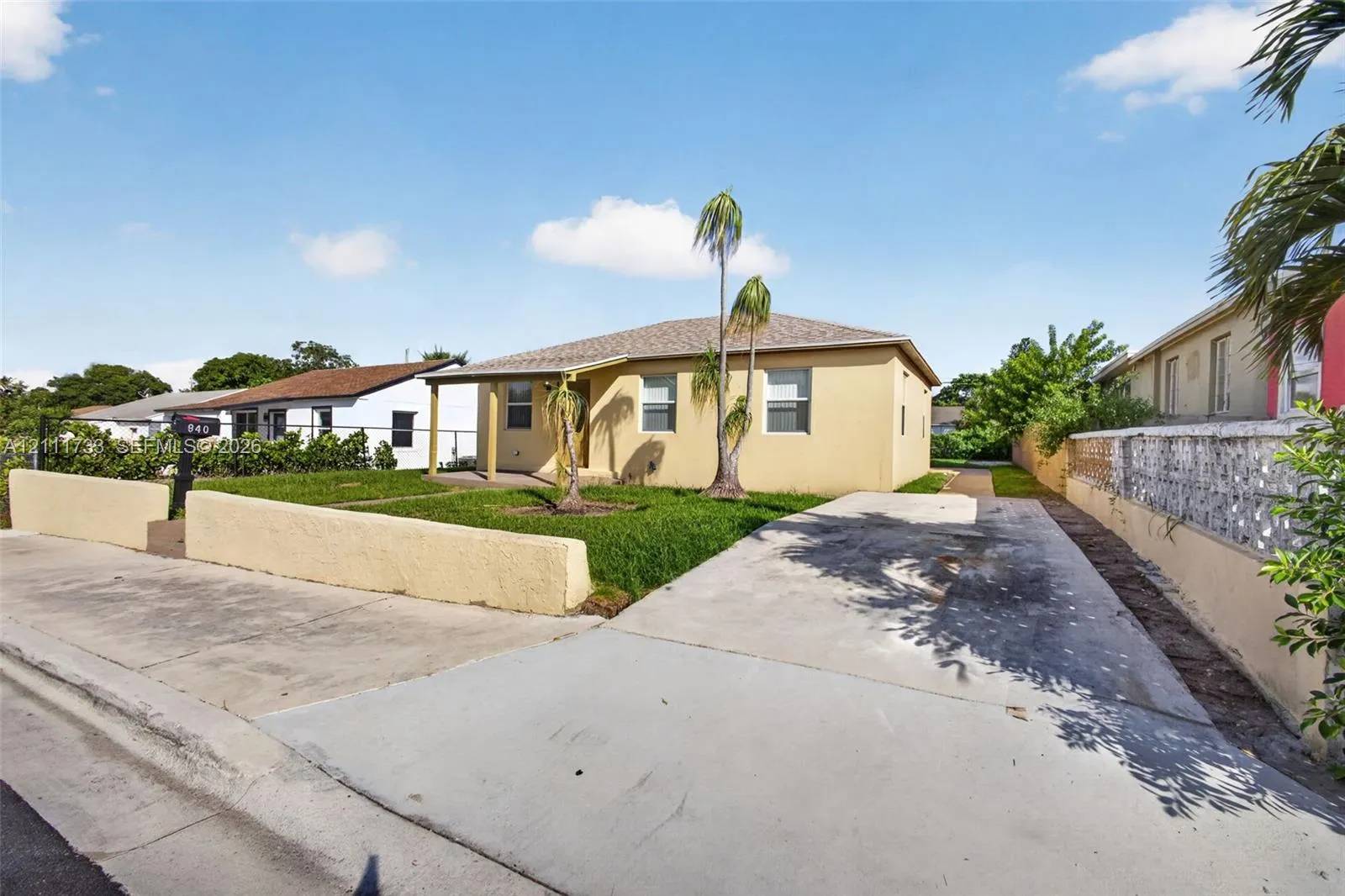 840 W 4th Street