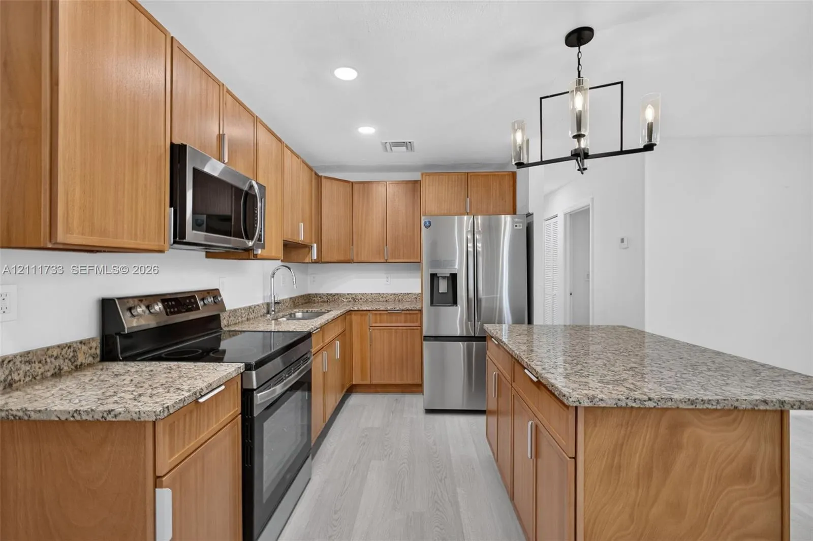 840 W 4th Street