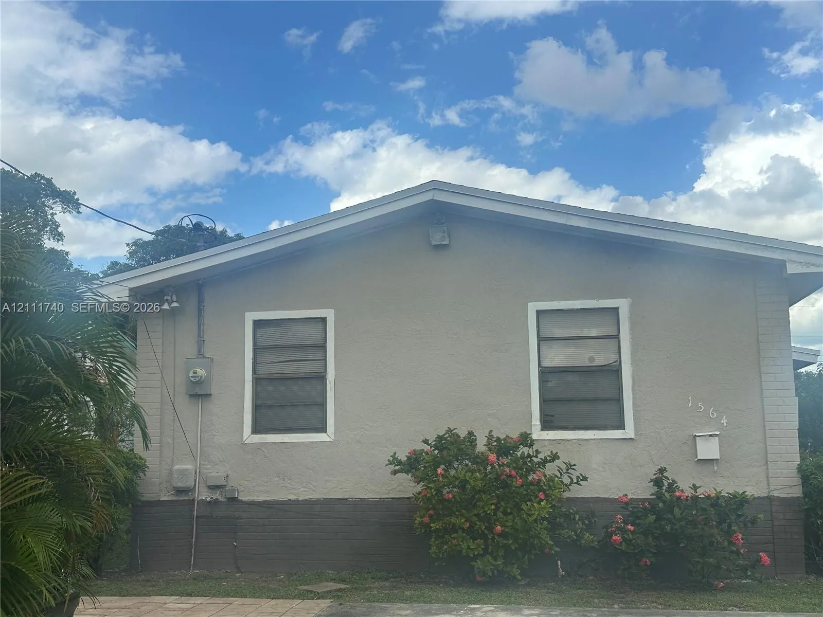 1564 W 20th Street