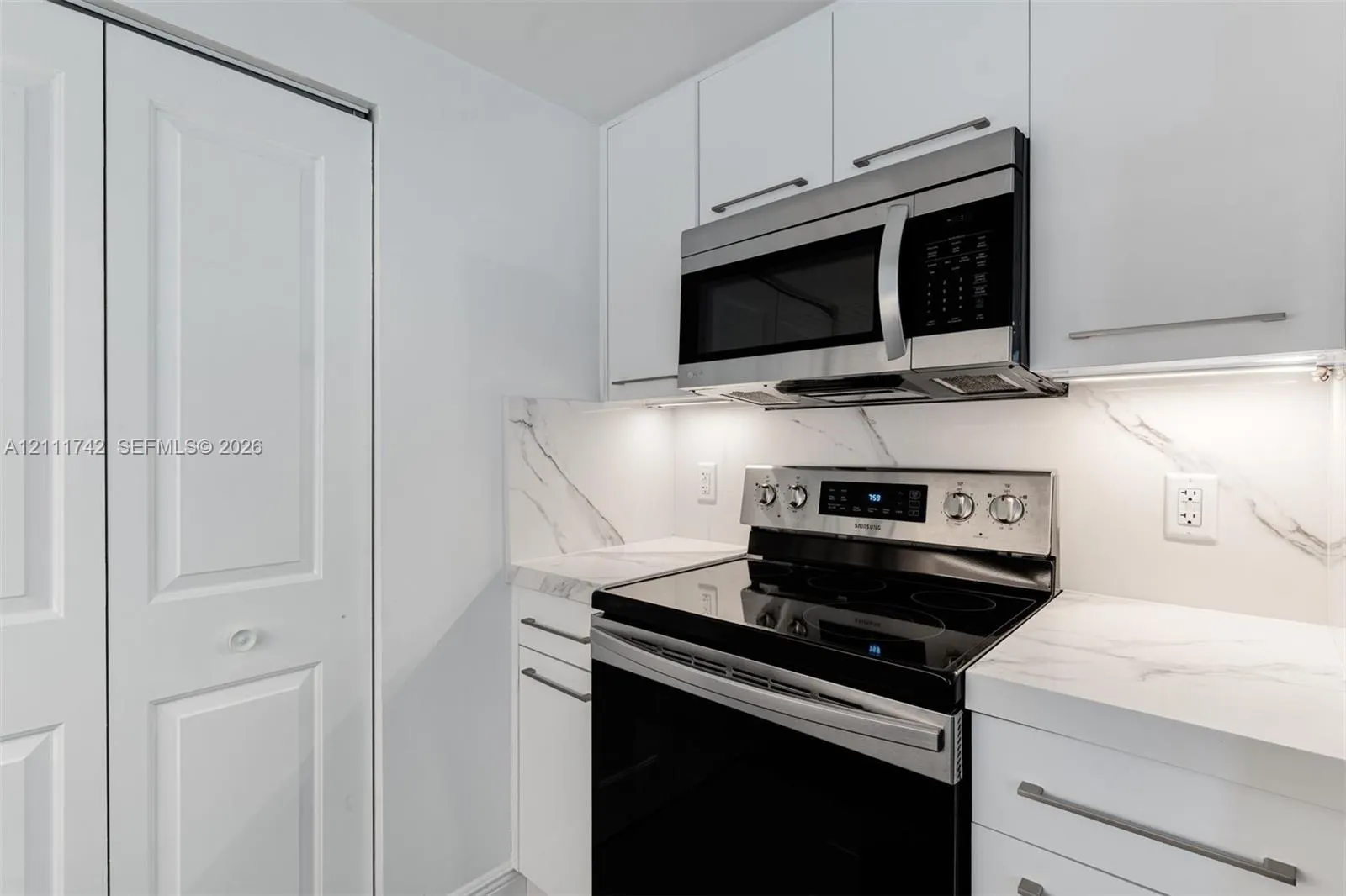 2000 N Bayshore Drive #619