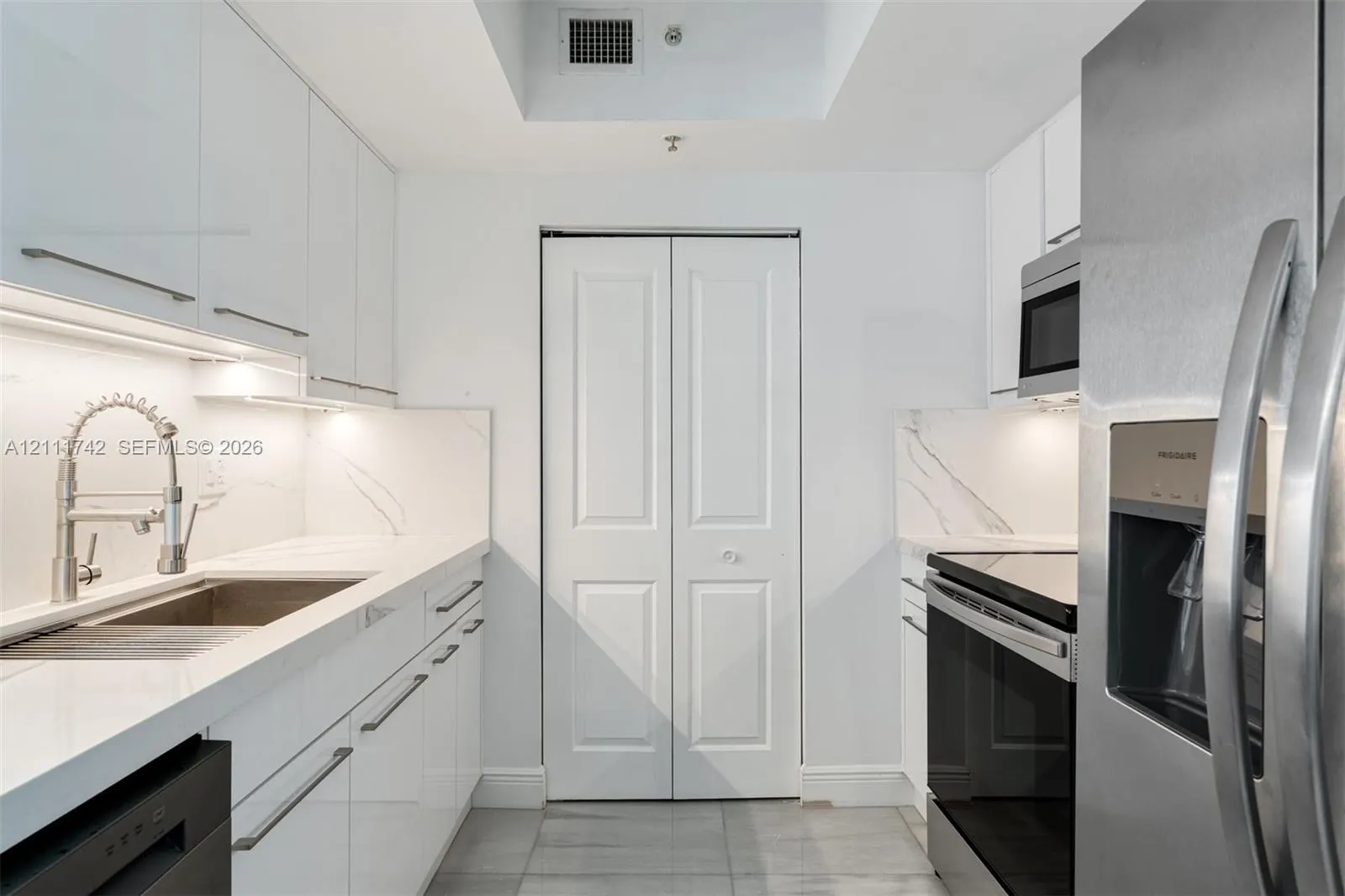 2000 N Bayshore Drive #619