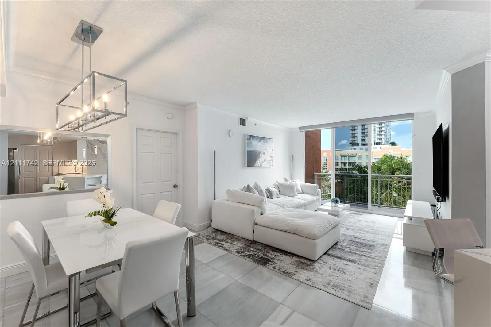 2000 N Bayshore Drive #619