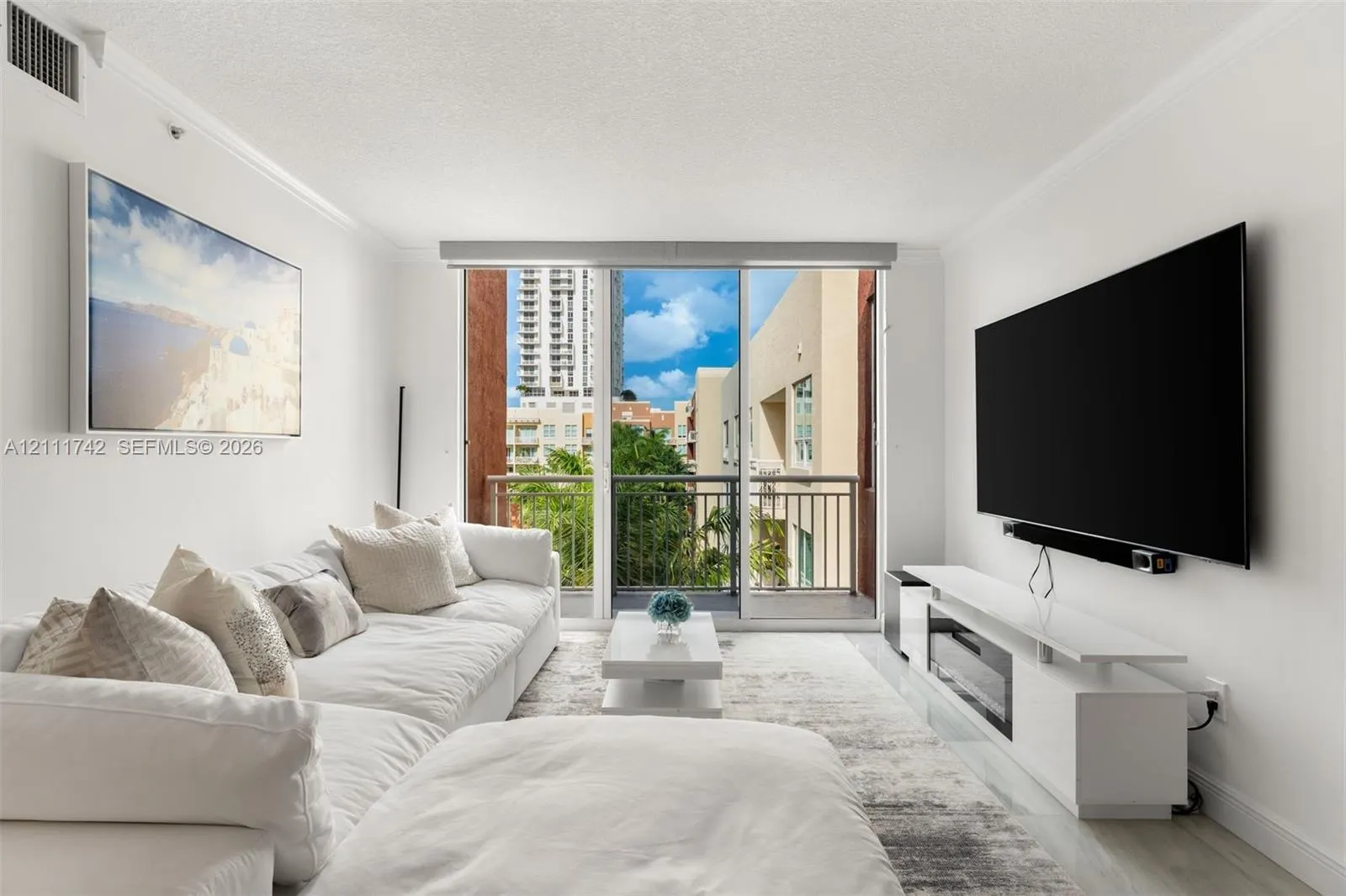 2000 N Bayshore Drive #619