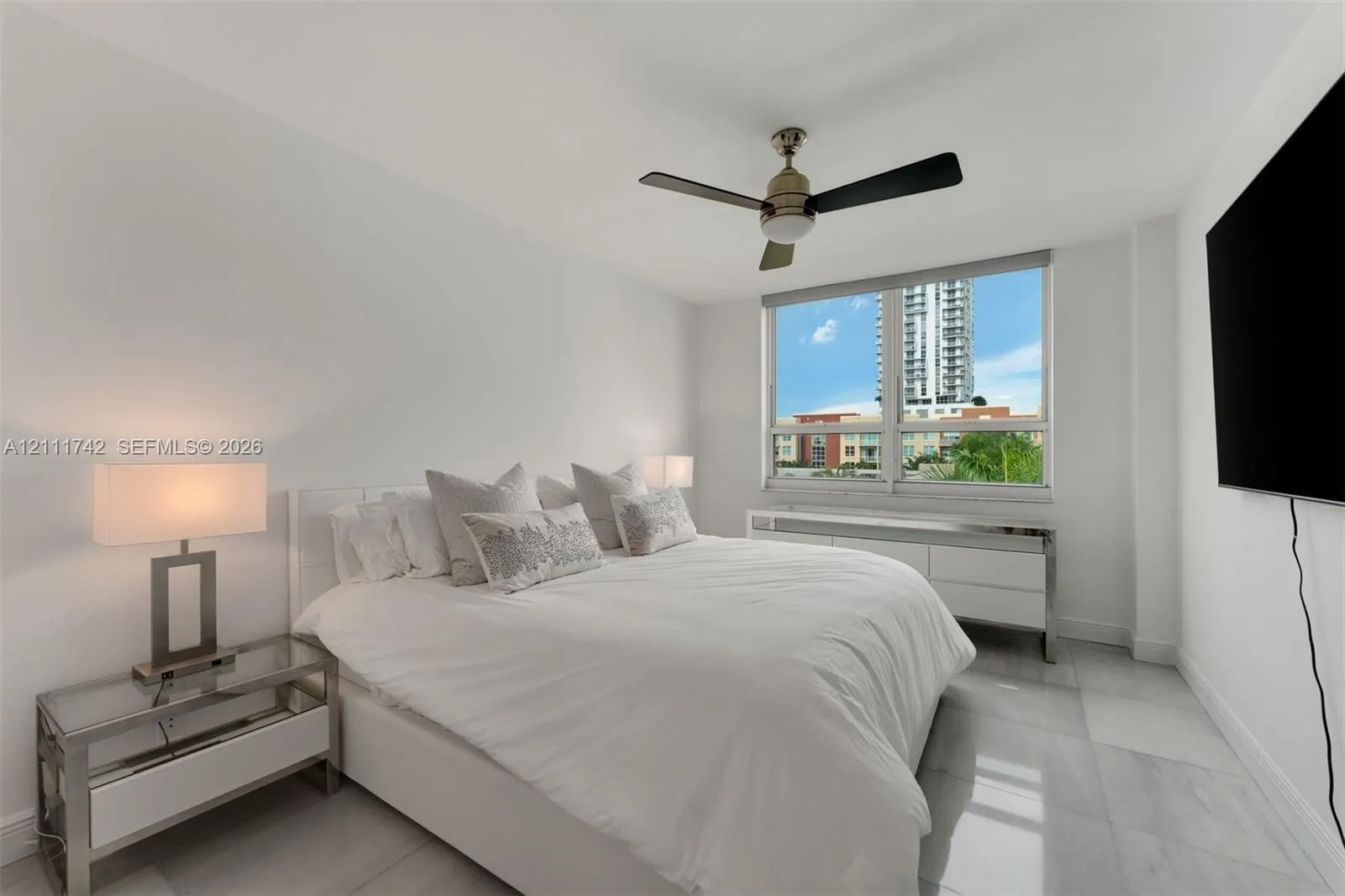 2000 N Bayshore Drive #619