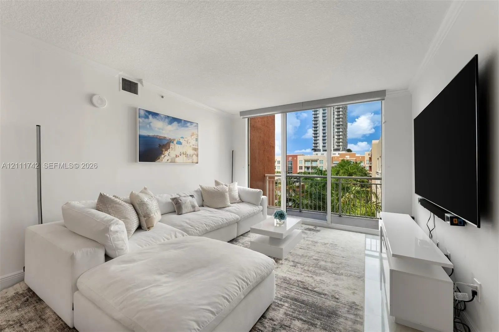 2000 N Bayshore Drive #619