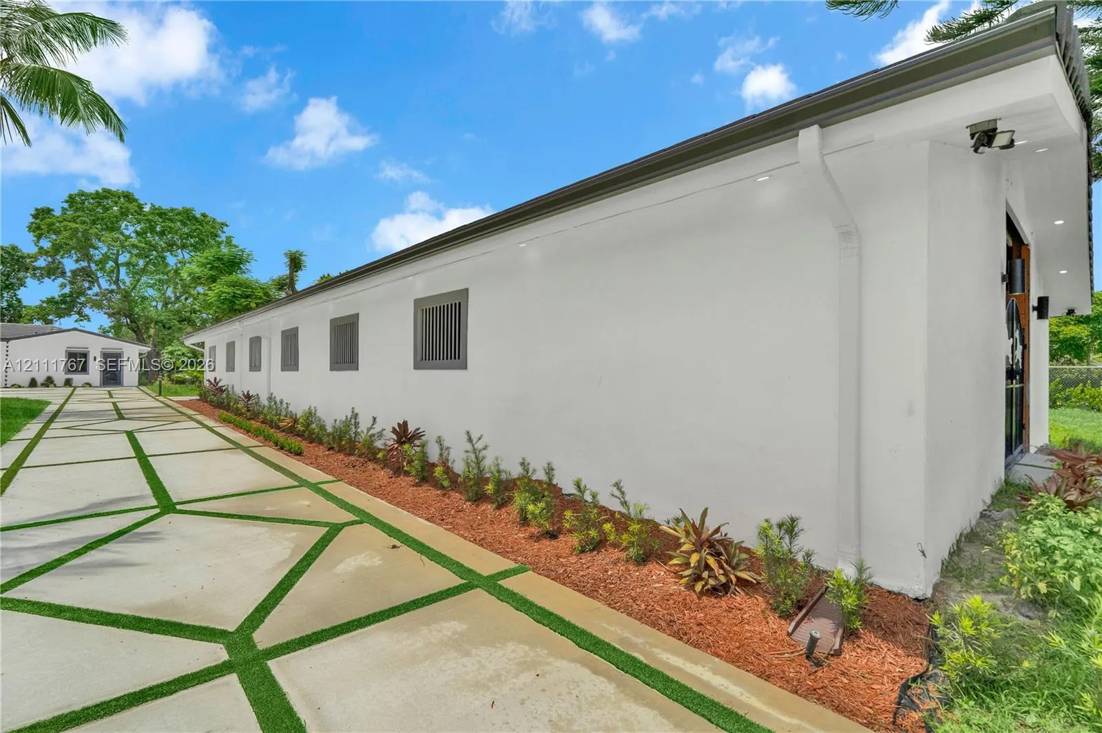 17640 SW 52nd Court