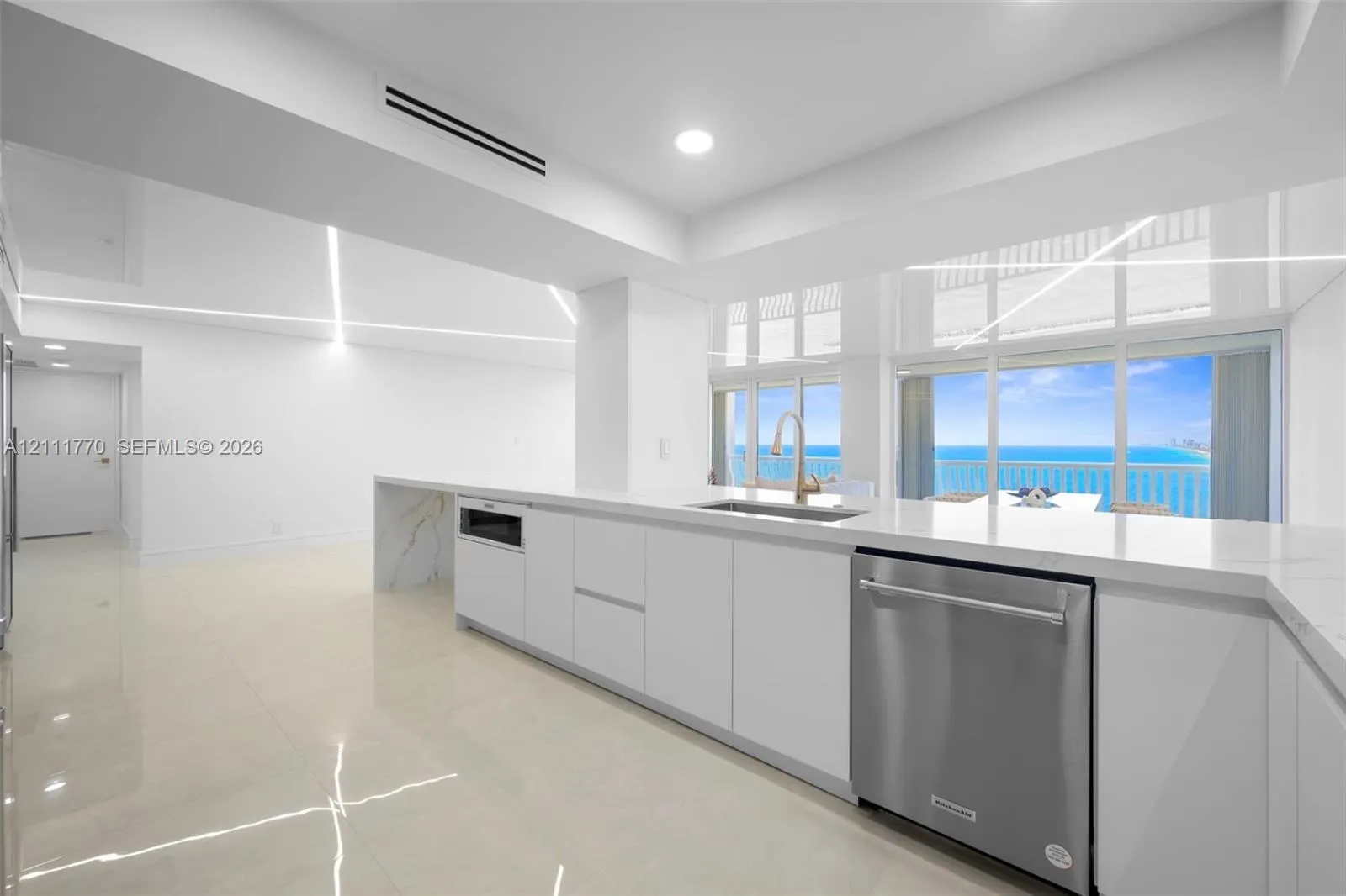 2200 S Ocean Lane #2204