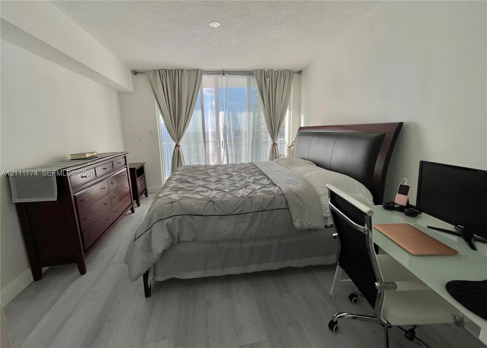 1750 N Bayshore Drive #3911