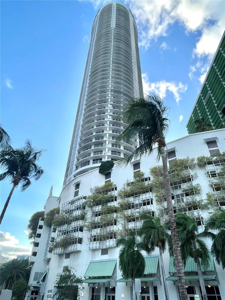 1750 N Bayshore Drive #3911