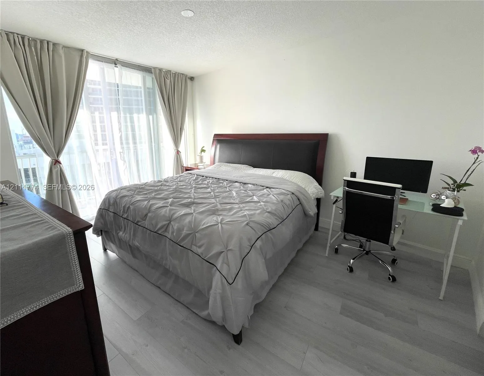 1750 N Bayshore Drive #3911