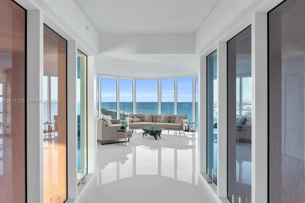 300 S Pointe Drive #3105