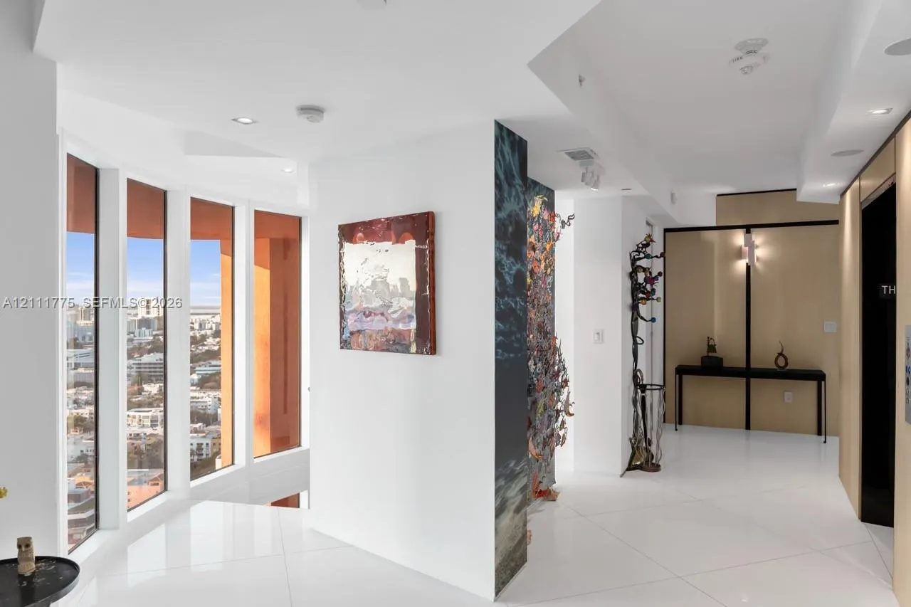 300 S Pointe Drive #3105
