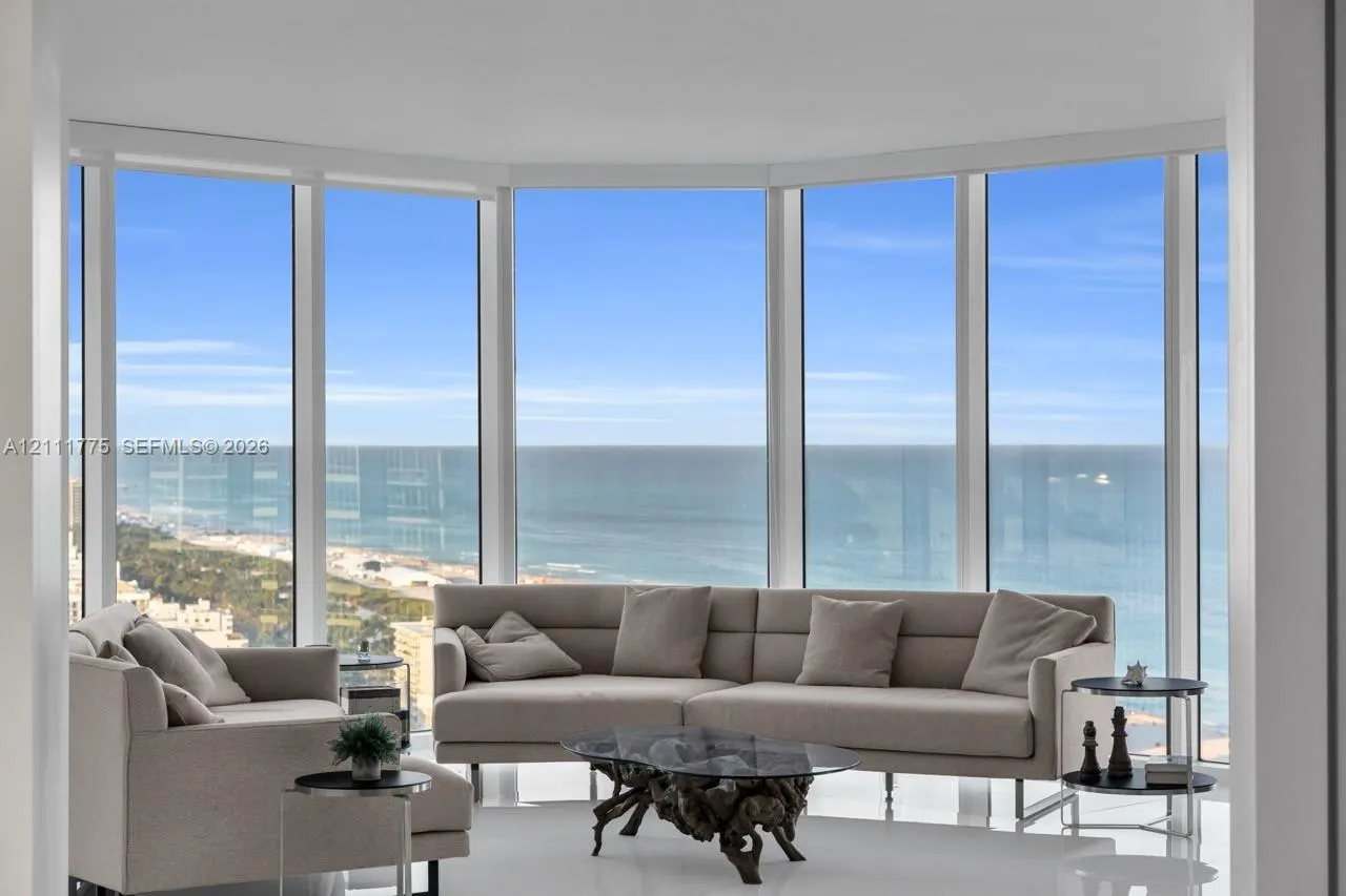 300 S Pointe Drive #3105