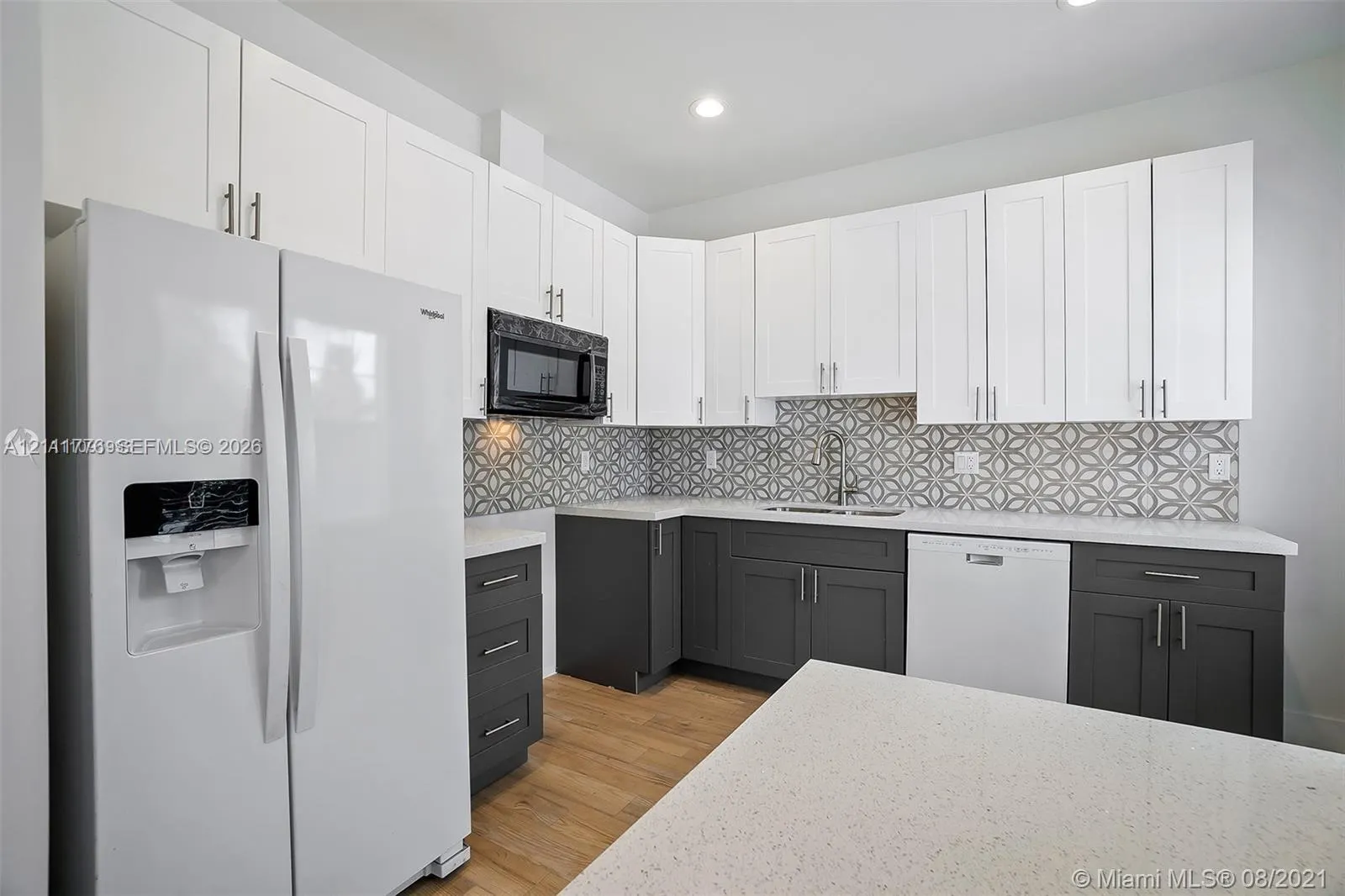 711 N L Street #2