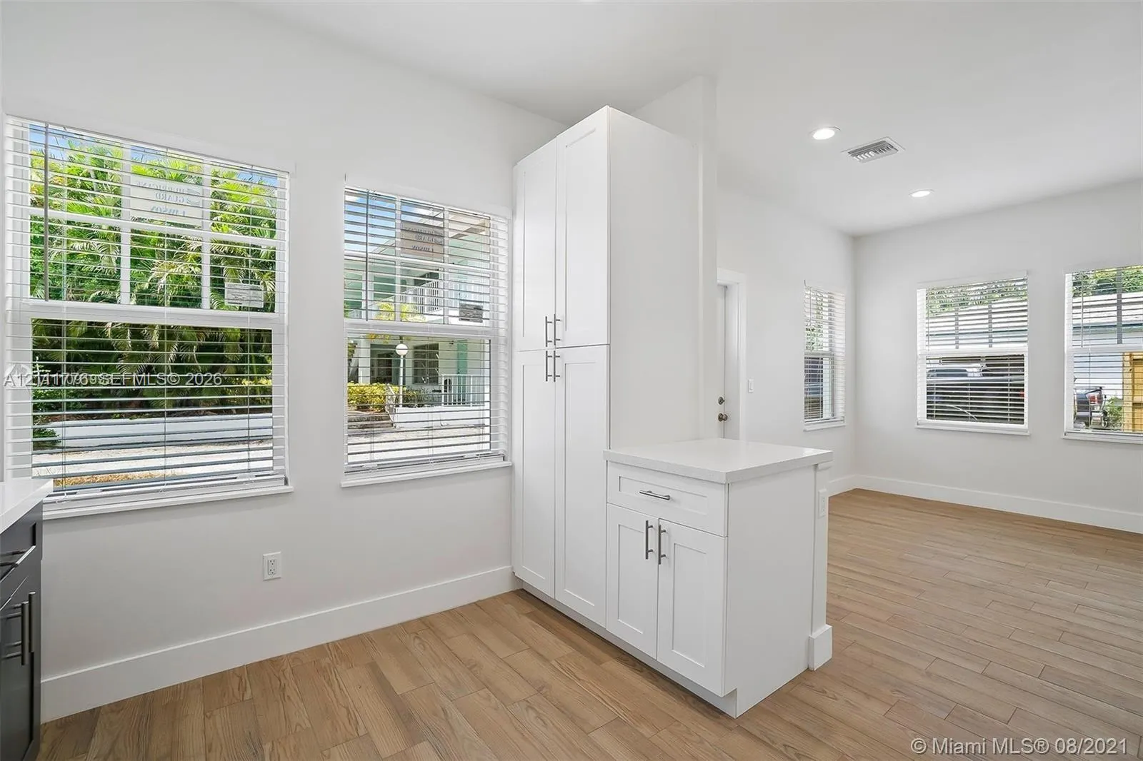 711 N L Street #2