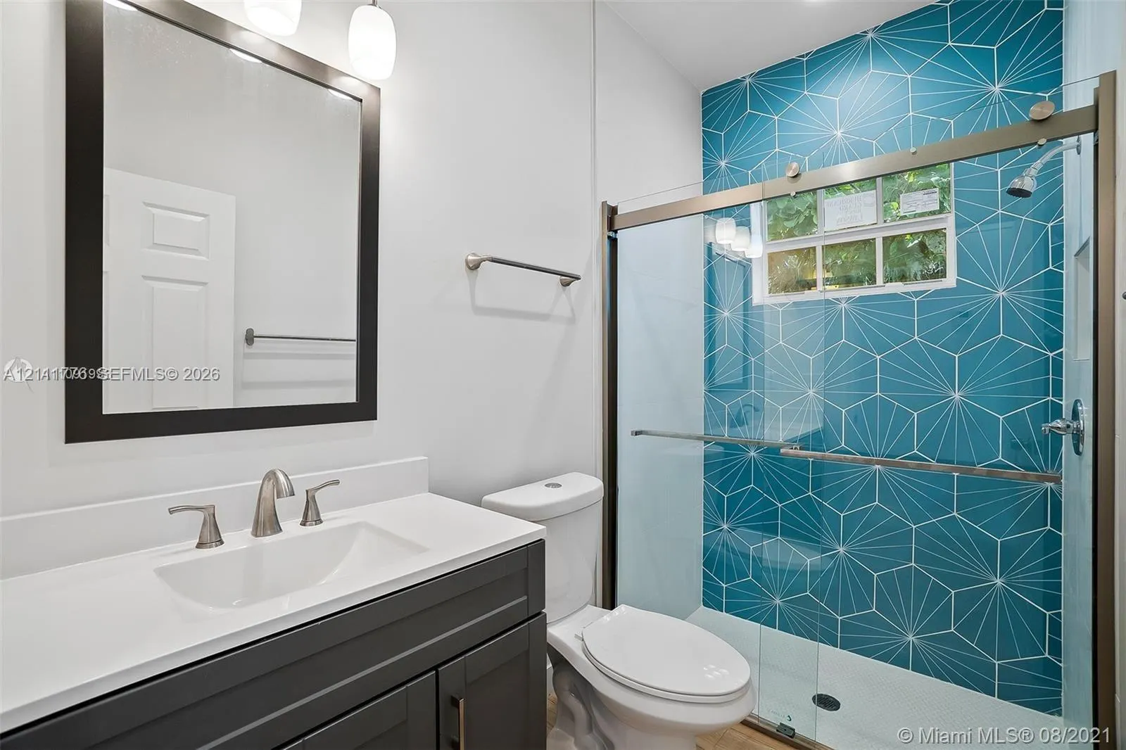 711 N L Street #2