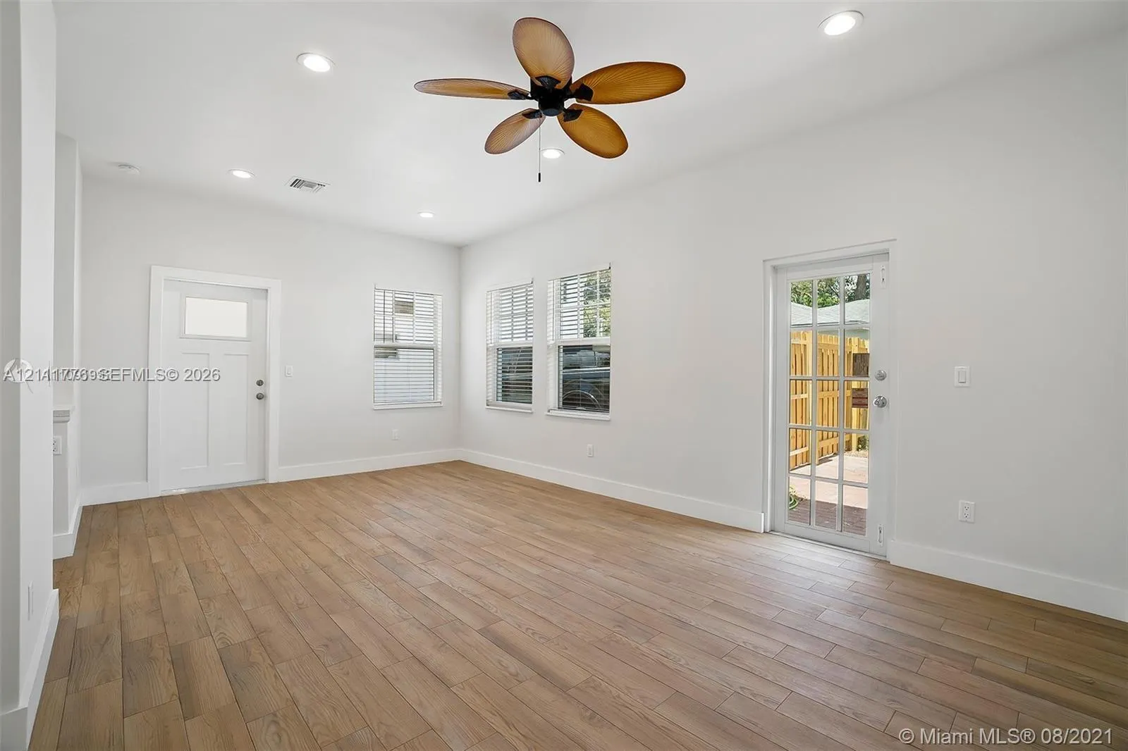 711 N L Street #2