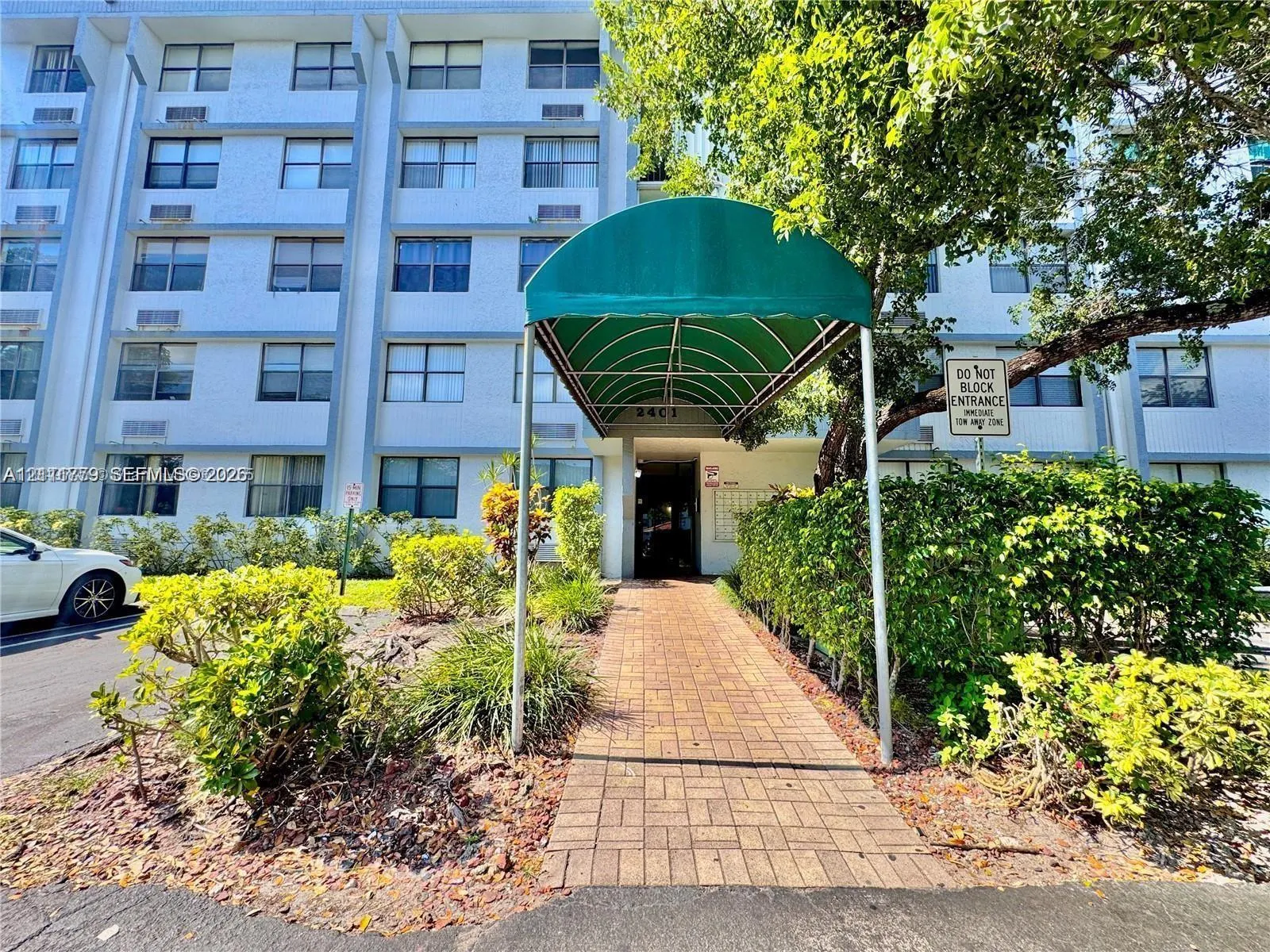 2401 Riverside Drive #511-B