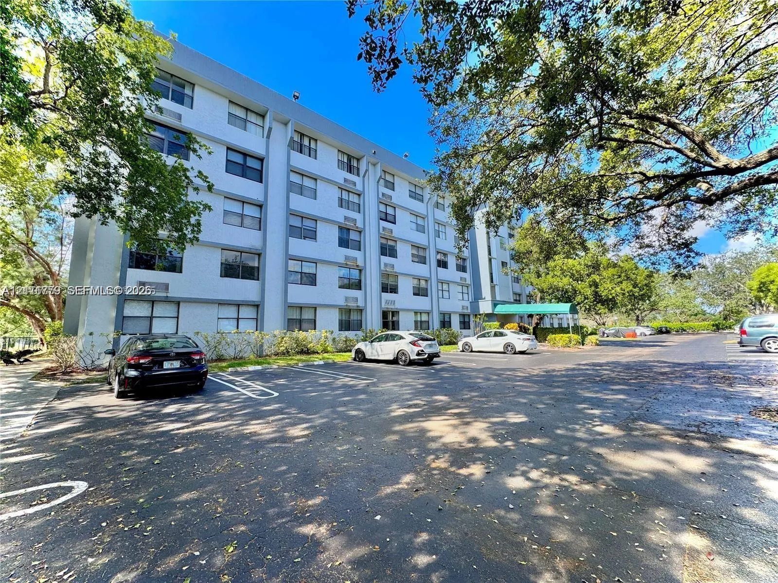 2401 Riverside Drive #511-B