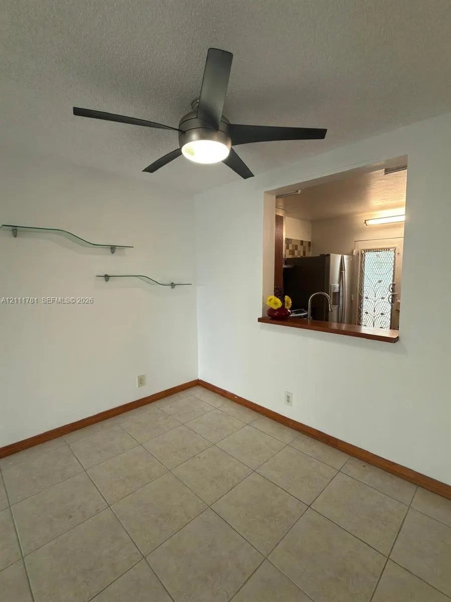 900 NE 12th Avenue #401