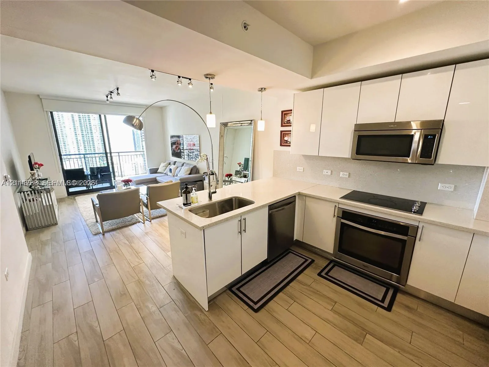 999 SW 1st Avenue #2910