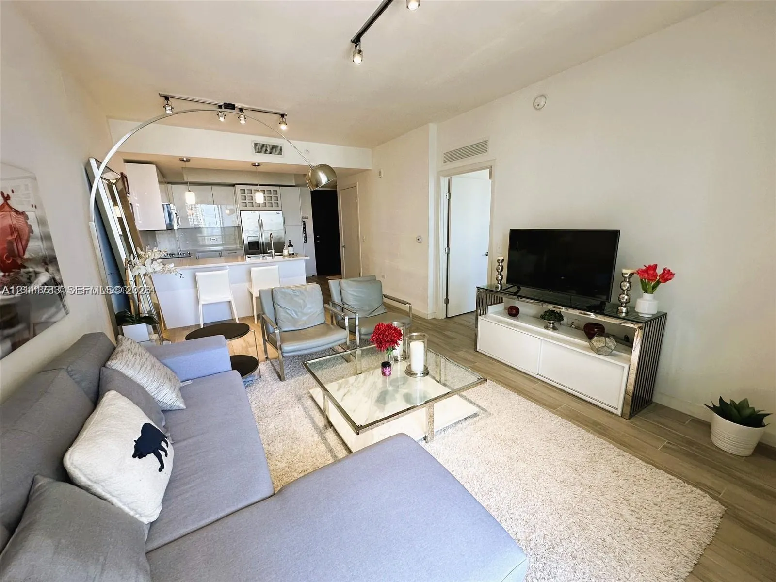 999 SW 1st Avenue #2910
