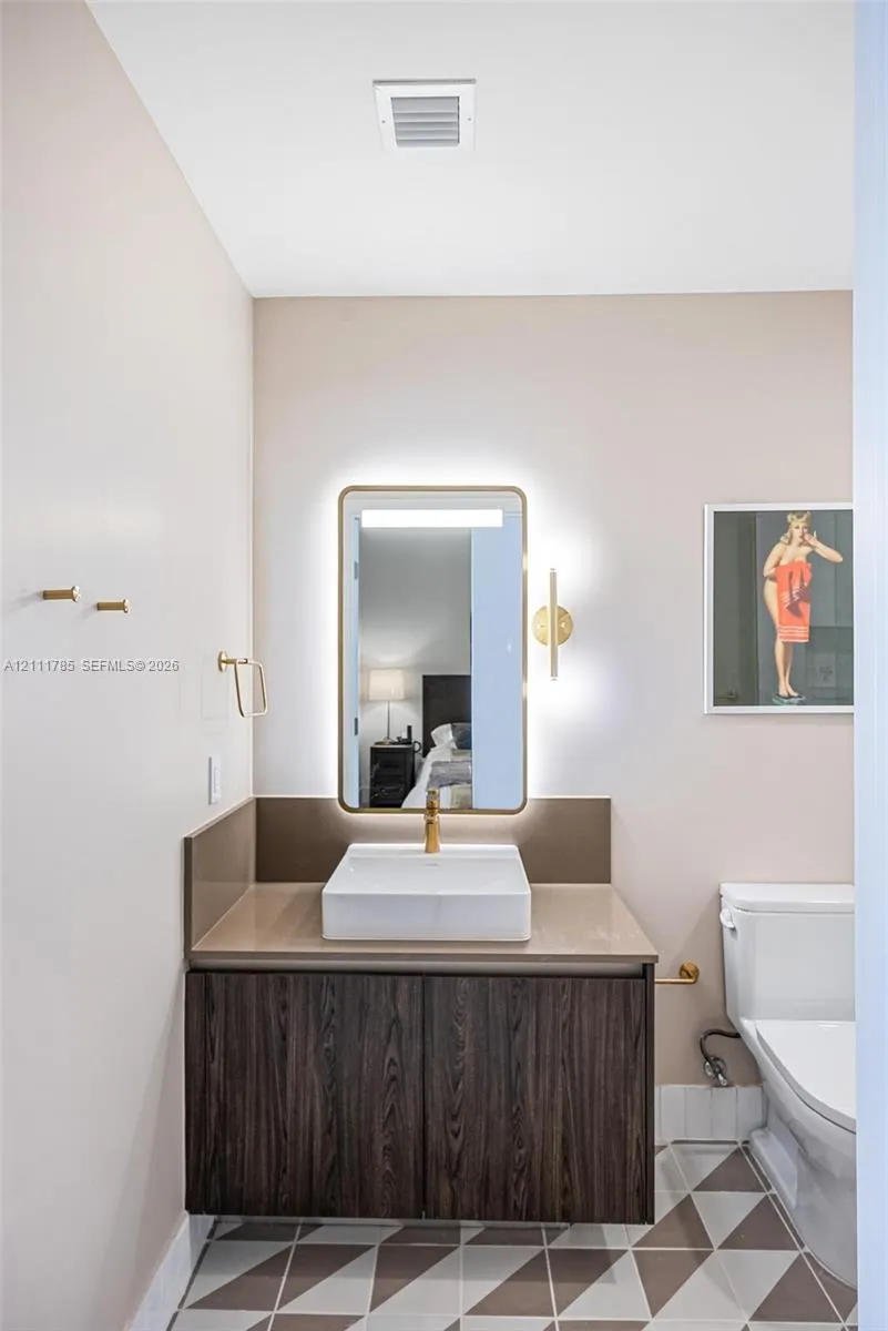 159 NE 6th Street #4803