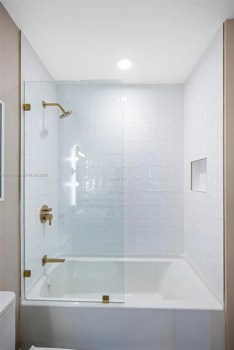 159 NE 6th Street #4803