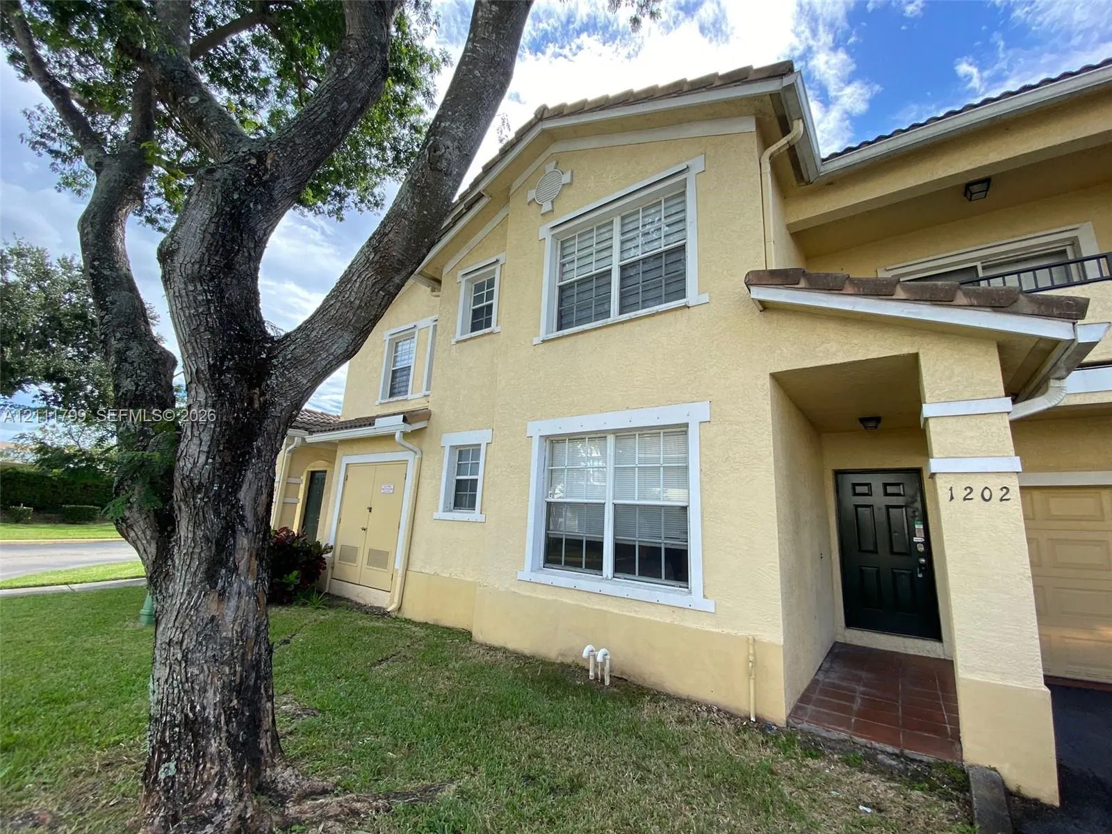 1202 Belmont Lane #1202
