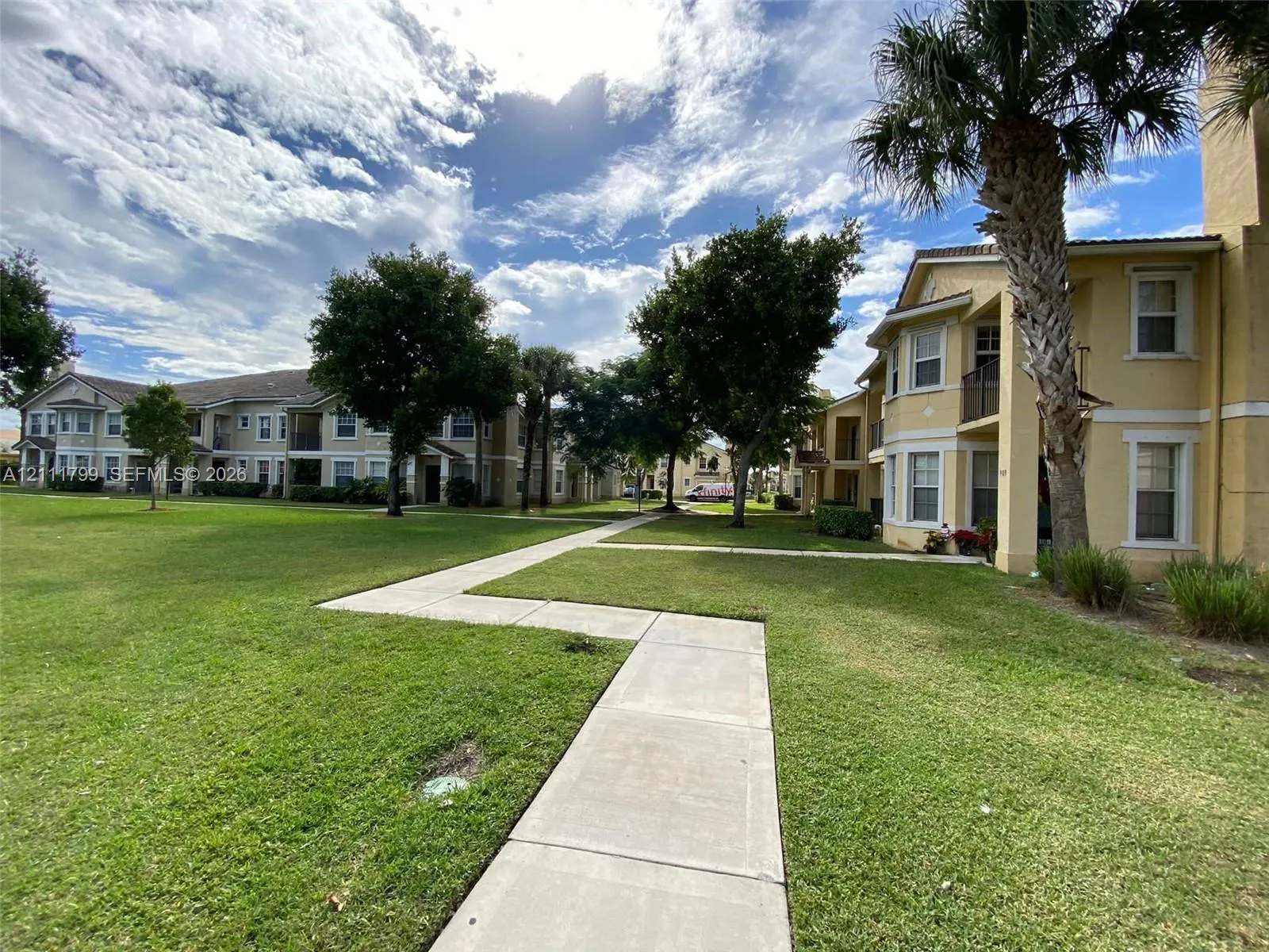 1202 Belmont Lane #1202
