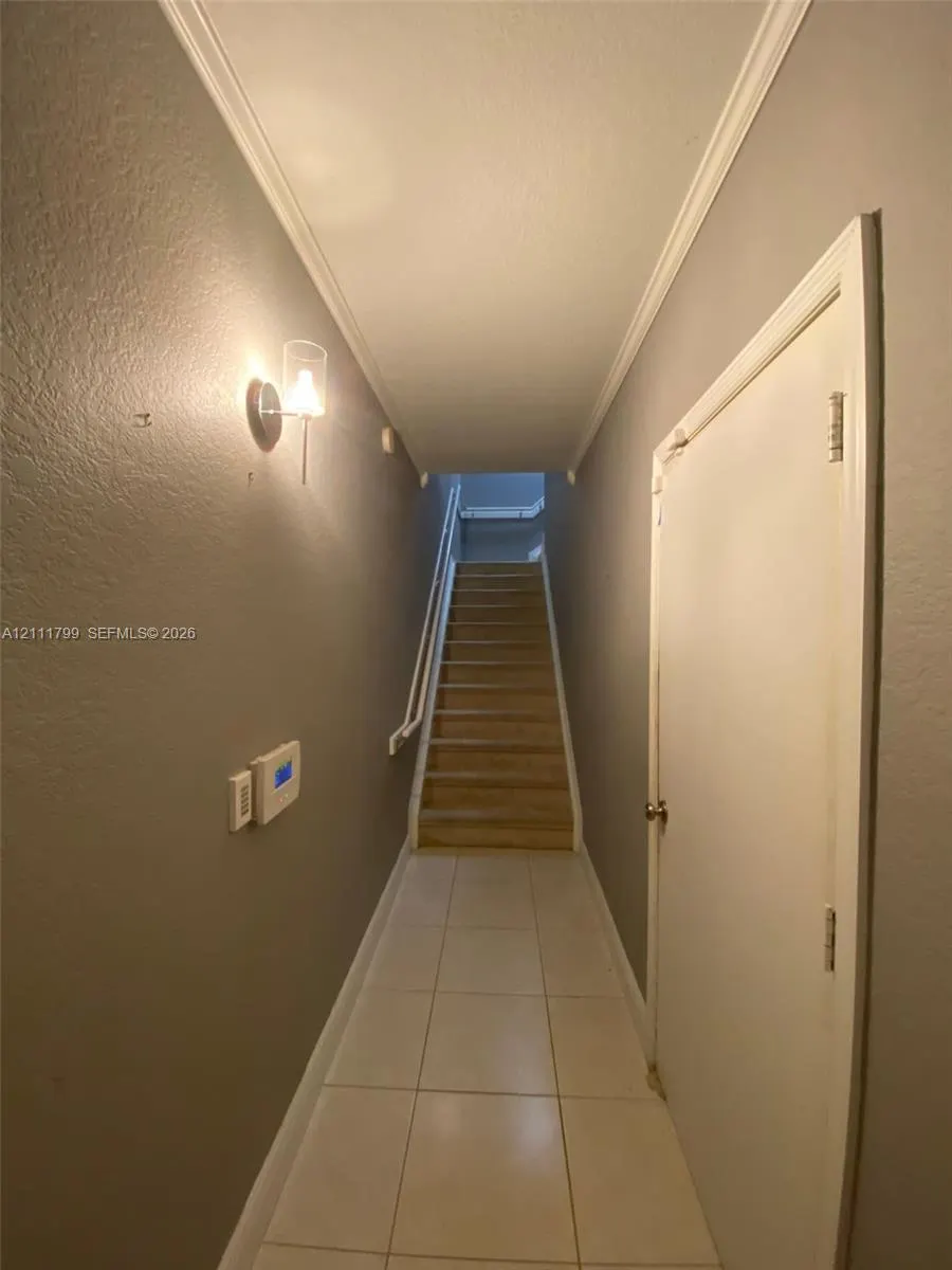 1202 Belmont Lane #1202