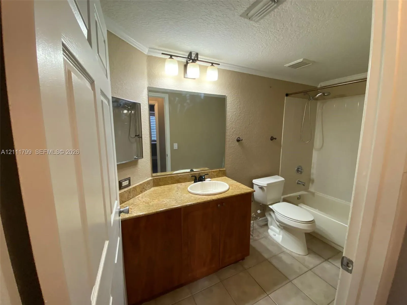 1202 Belmont Lane #1202