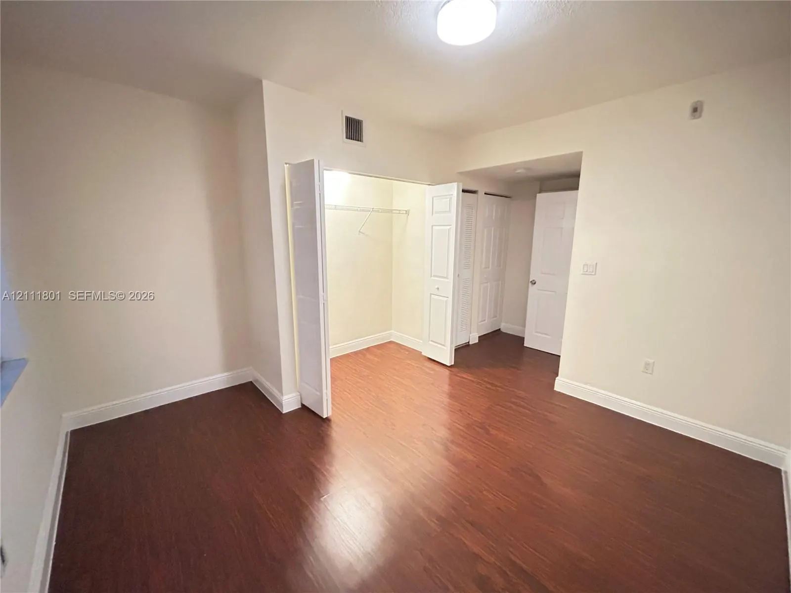 2931 Sheridan Avenue #9