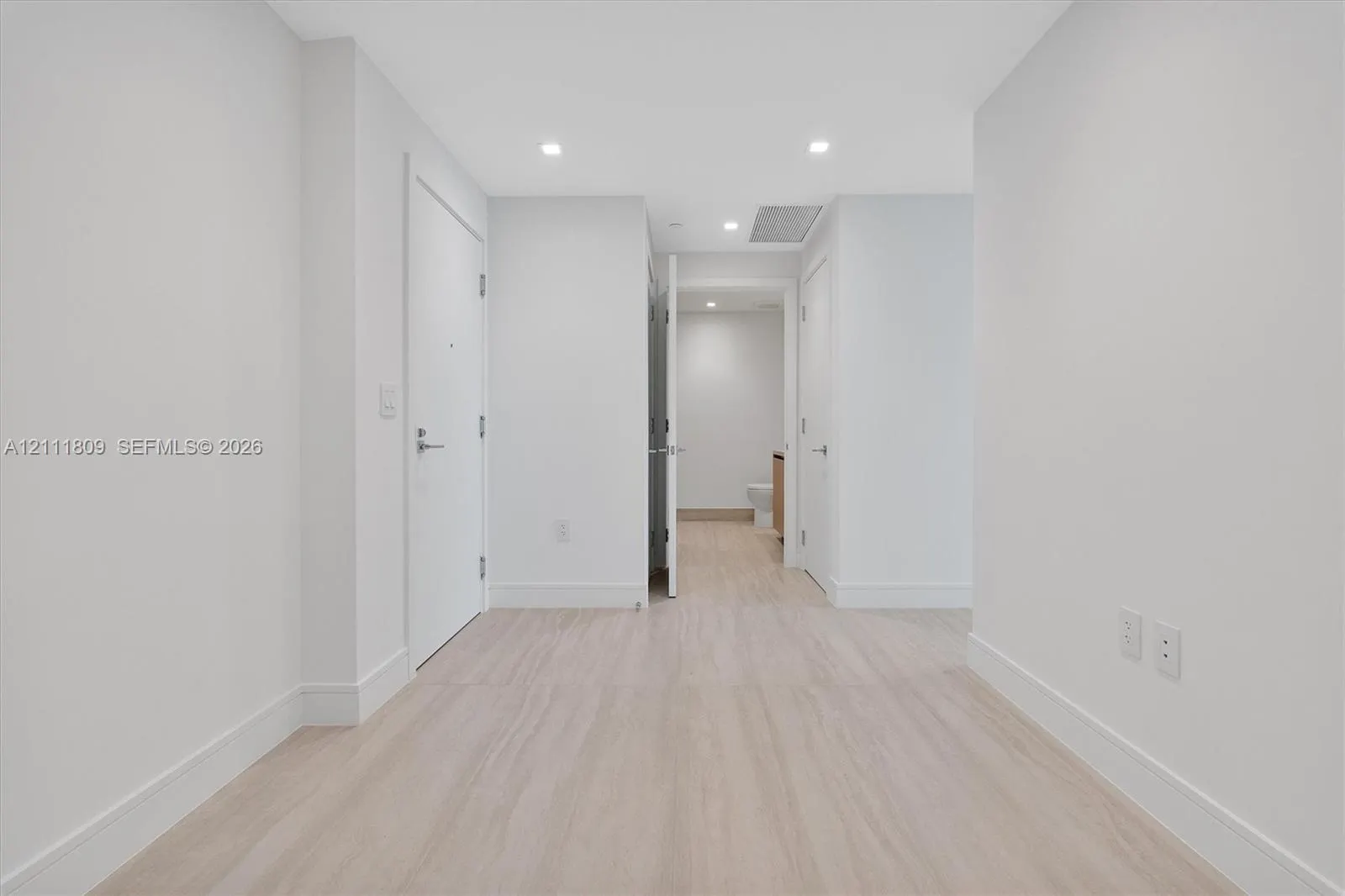 2411 Laguna Circle #2304