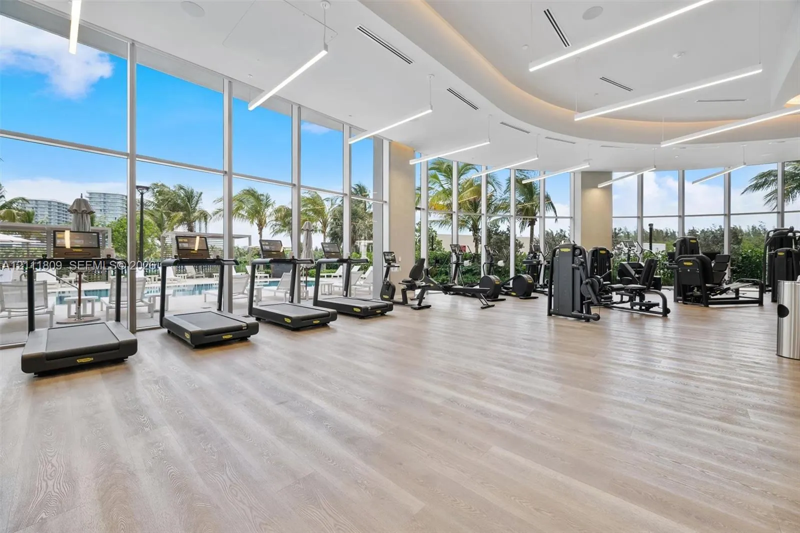 2411 Laguna Circle #2304