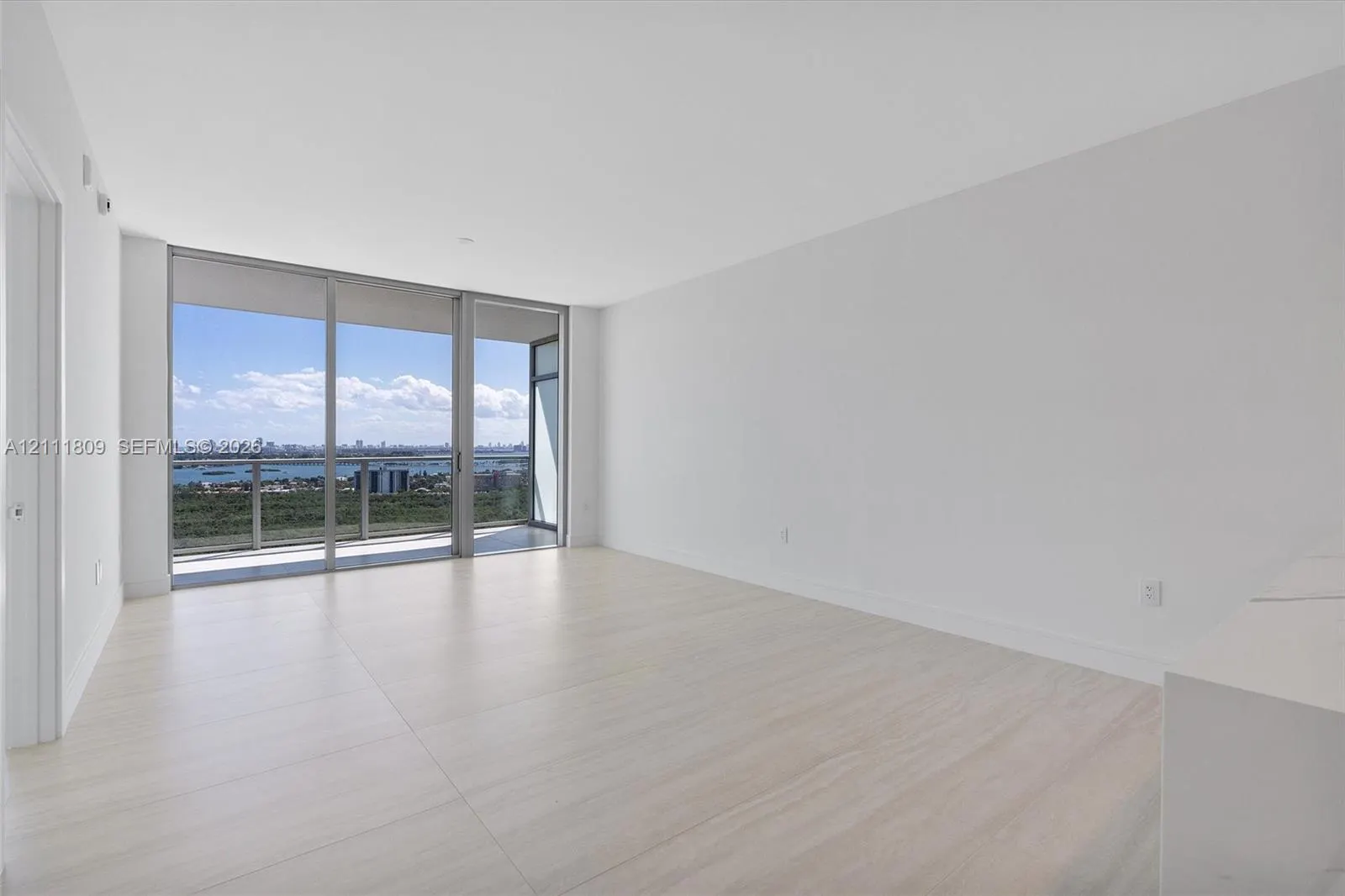 2411 Laguna Circle #2304