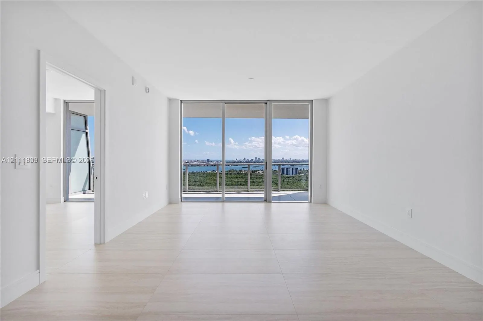2411 Laguna Circle #2304
