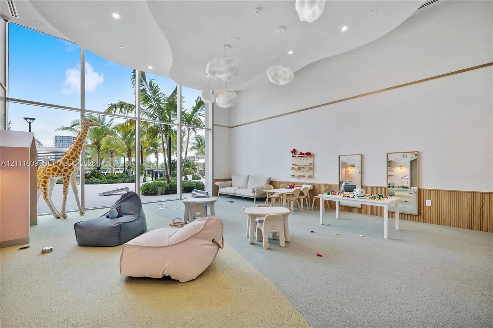 2411 Laguna Circle #2304