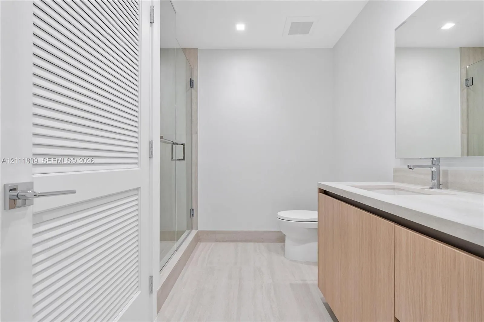 2411 Laguna Circle #2304