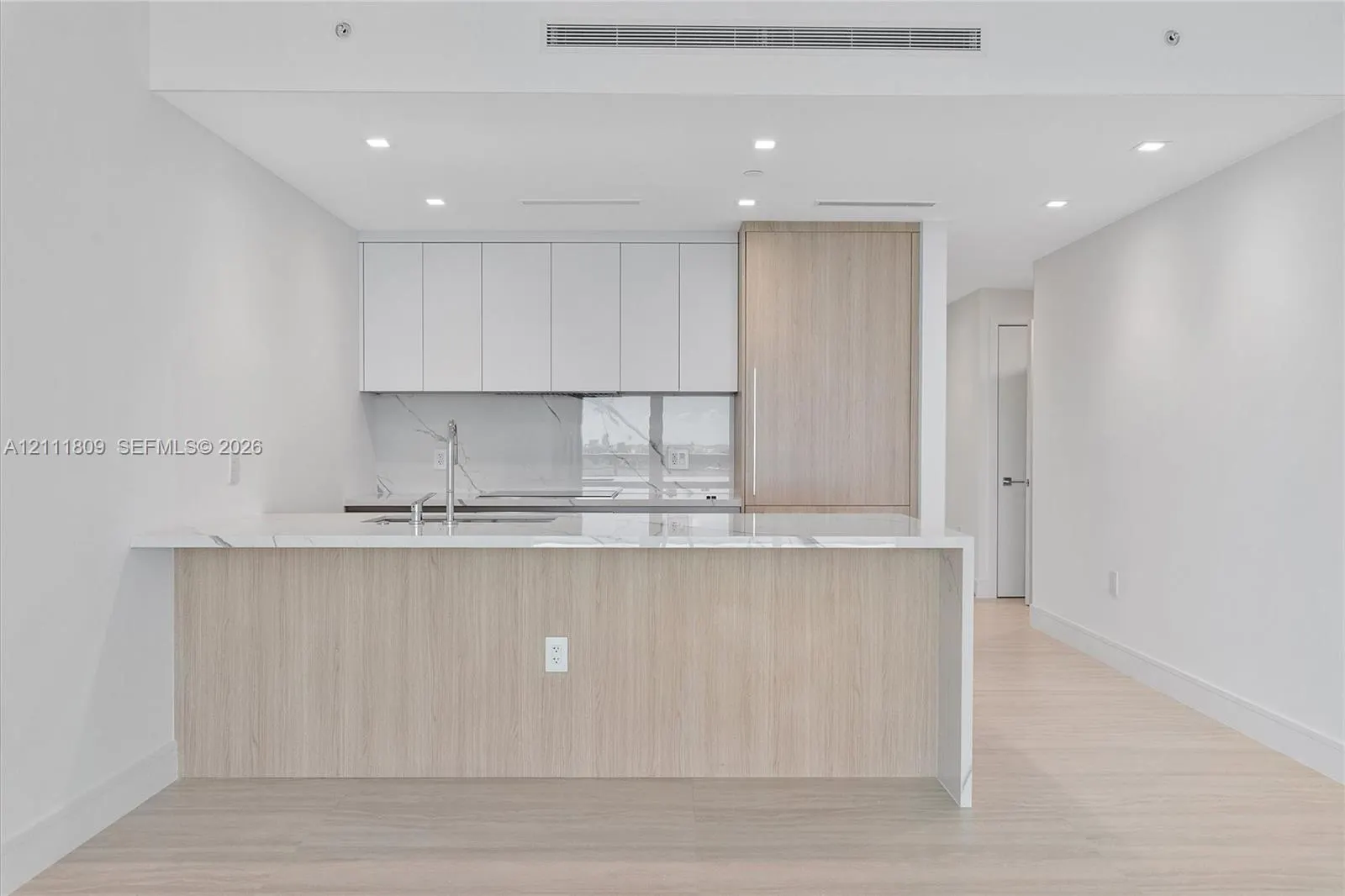 2411 Laguna Circle #2304