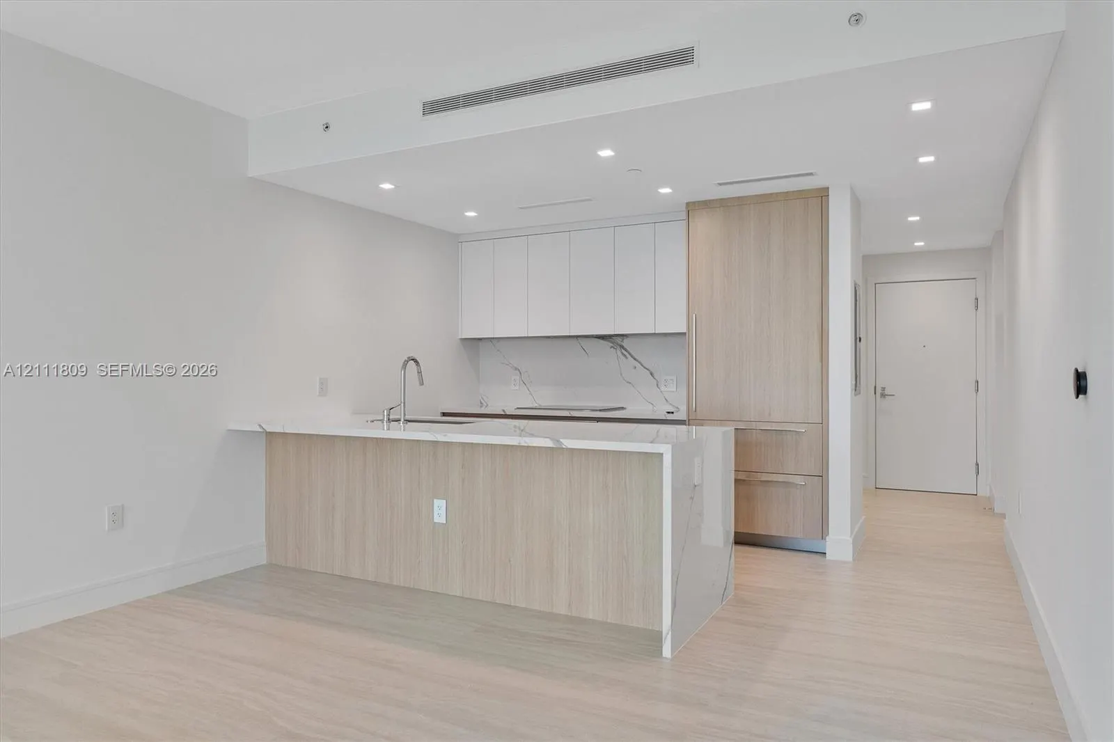 2411 Laguna Circle #2304