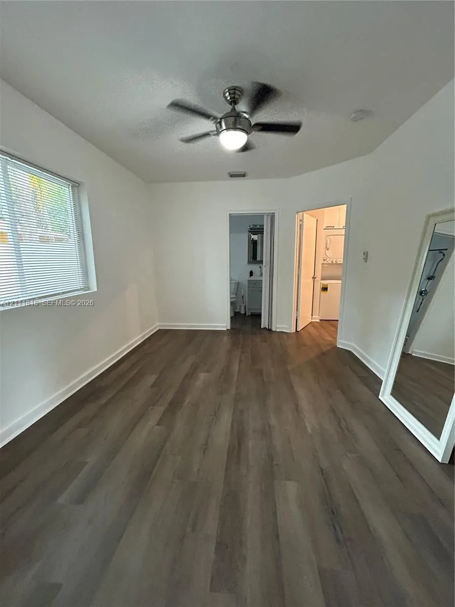 2490 NE 182nd Street
