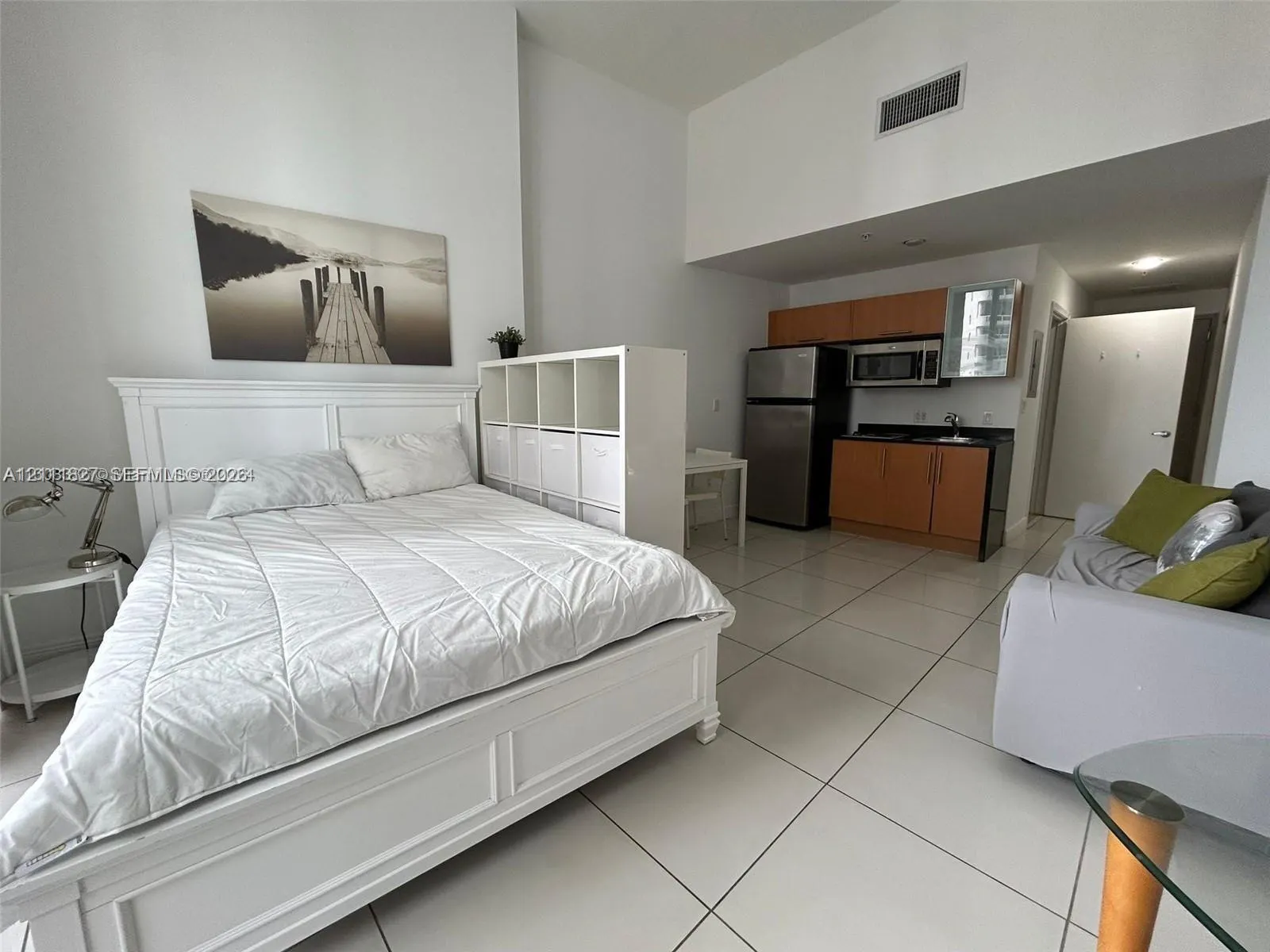 1750 N Bayshore Drive #1106
