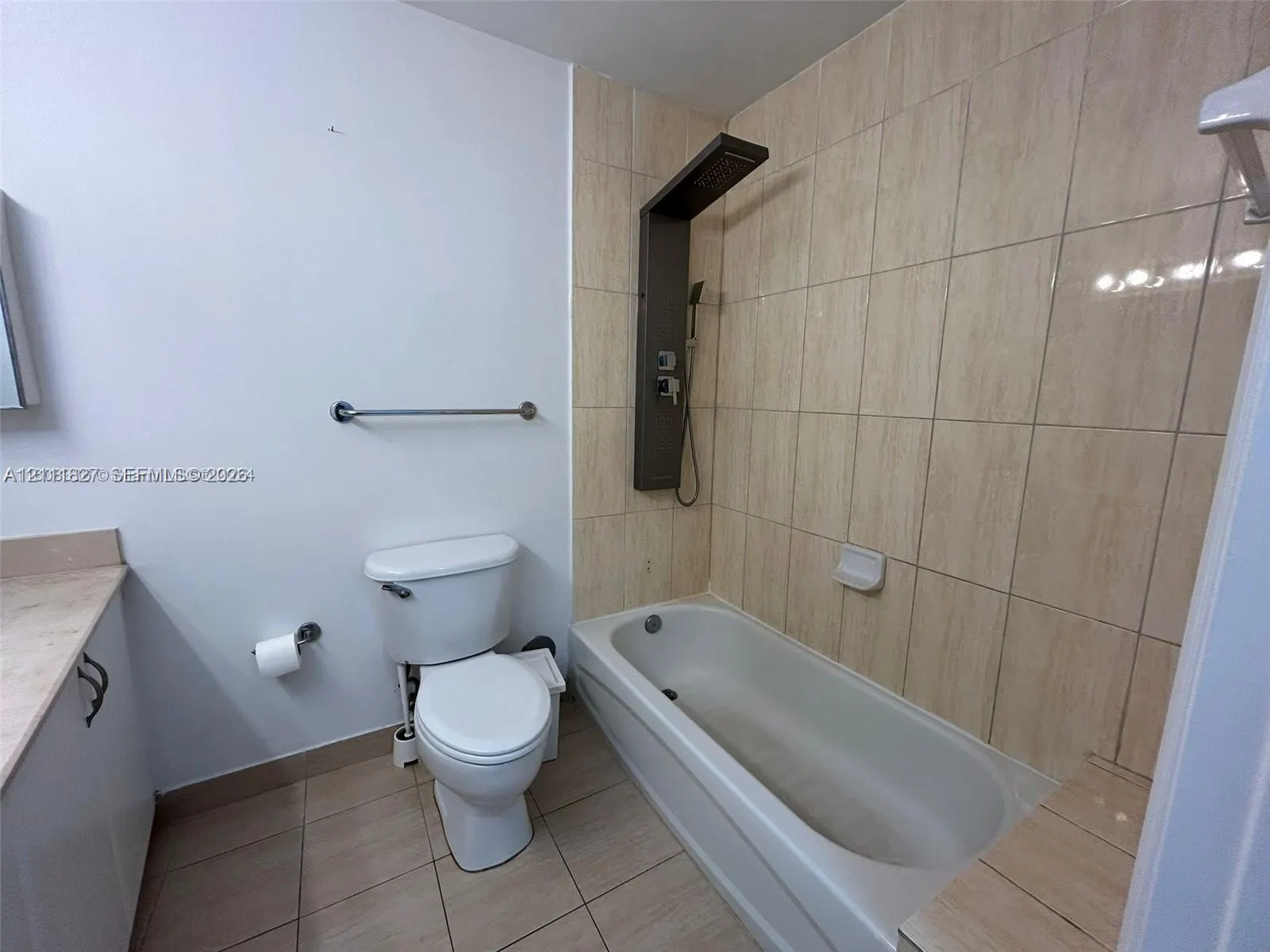 1750 N Bayshore Drive #1106